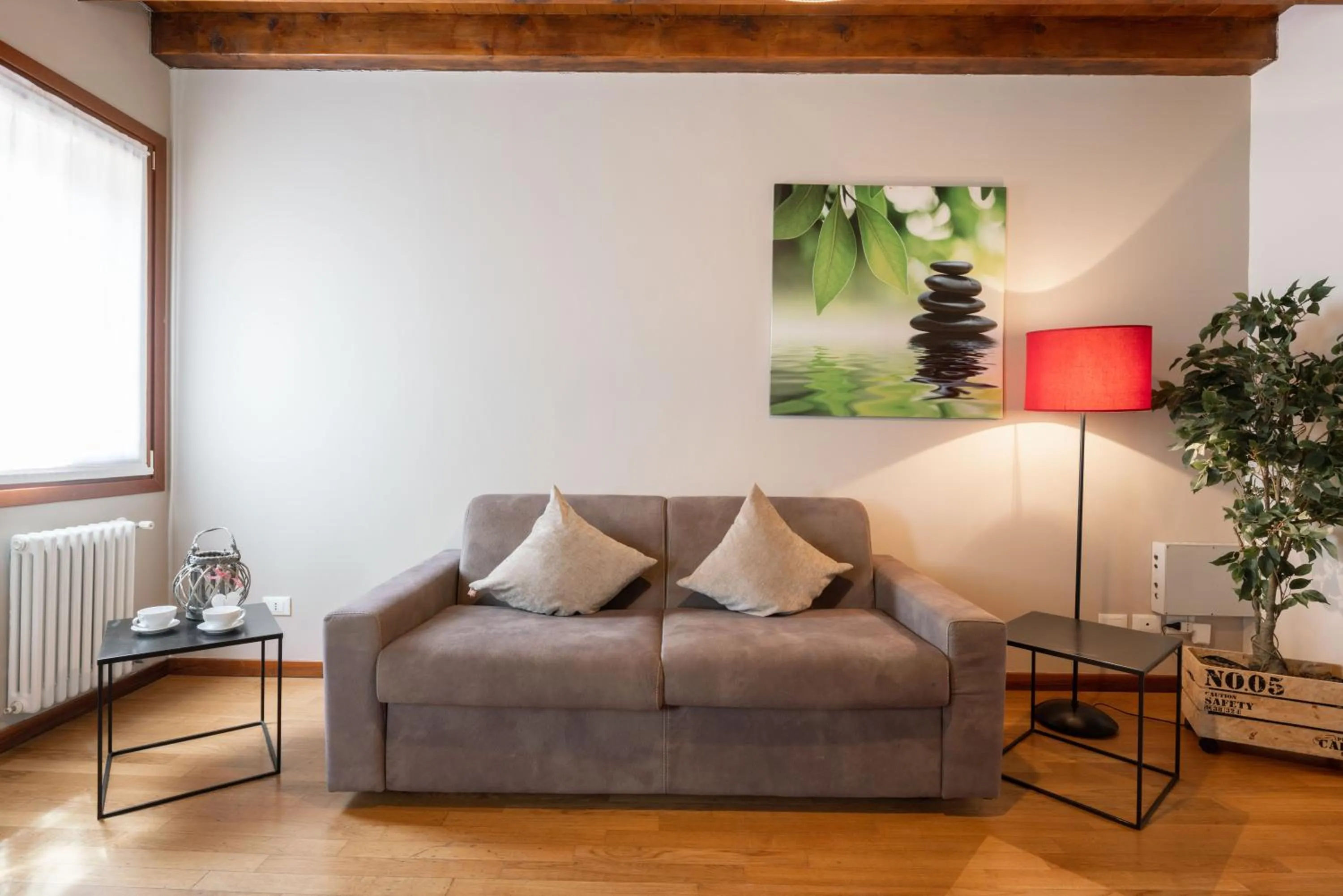 Living room in Design Palace Apartment by Wonderful Italy