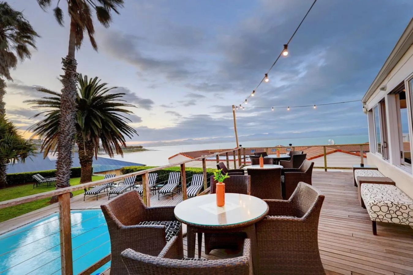 Lounge or bar in Protea Hotel by Marriott Mossel Bay