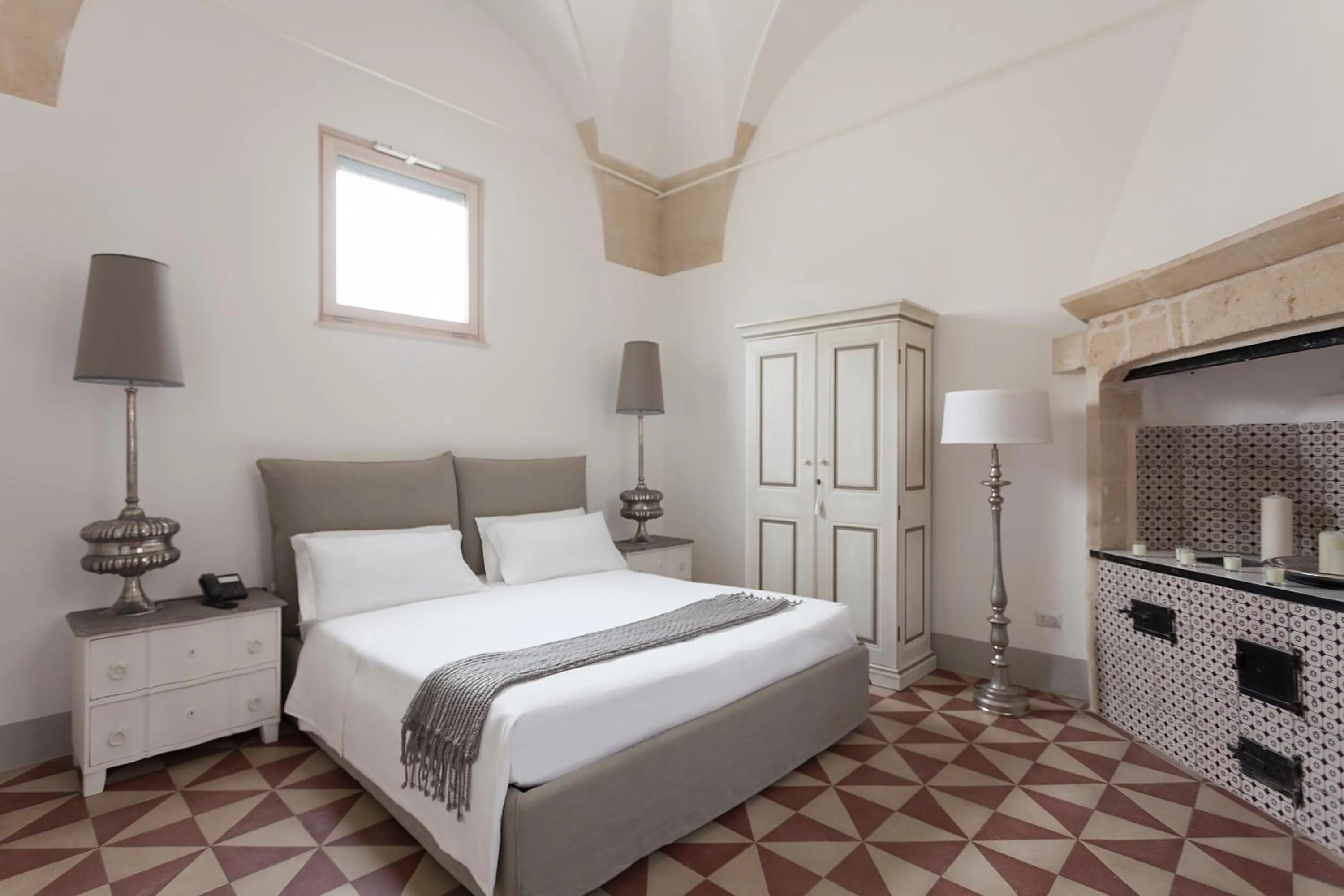 Decorative detail, Bed in Mantatelurè