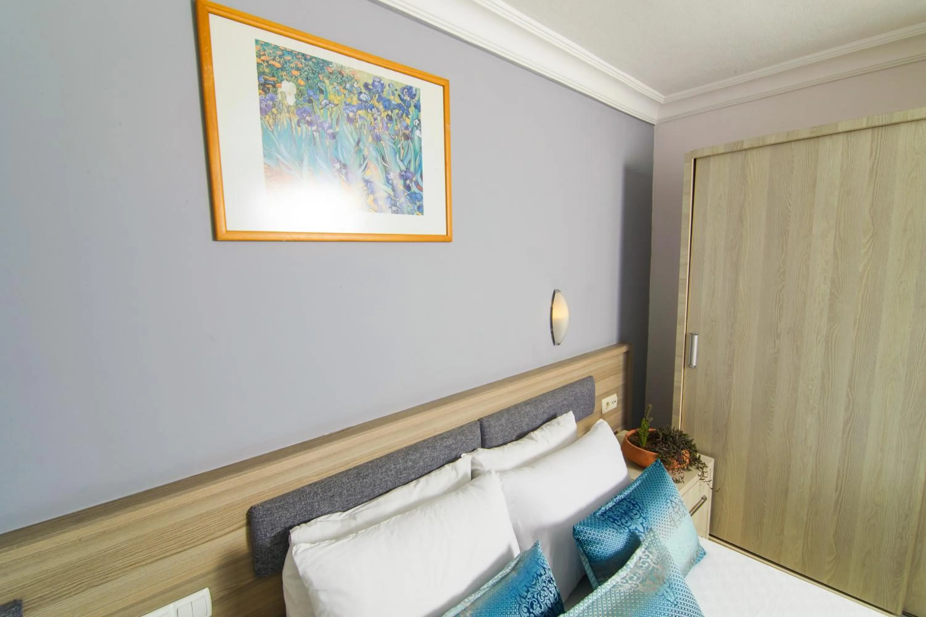 Photo of the whole room, Bed in Dalyan Hotel Nish Caria