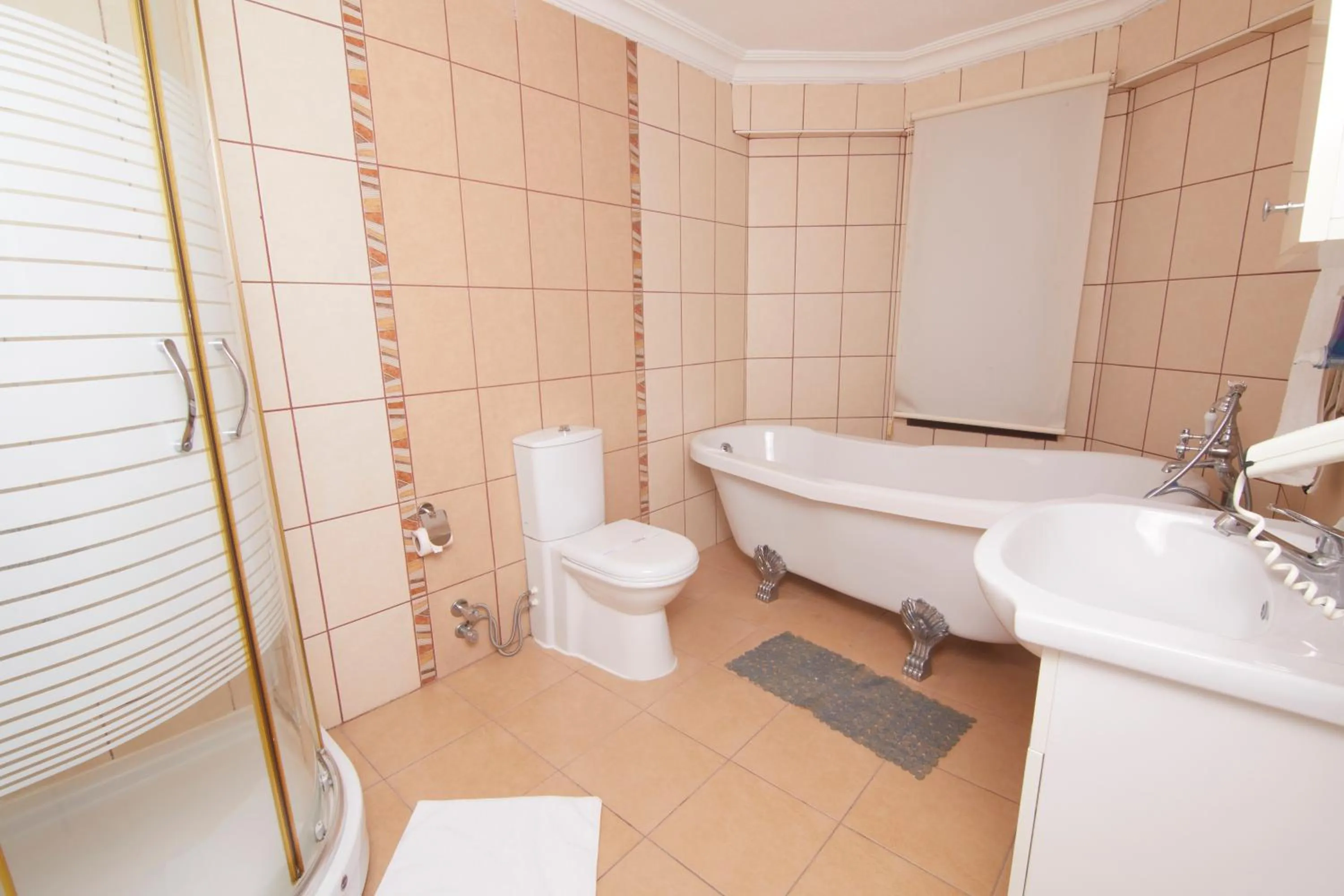 Shower in Dalyan Hotel Nish Caria