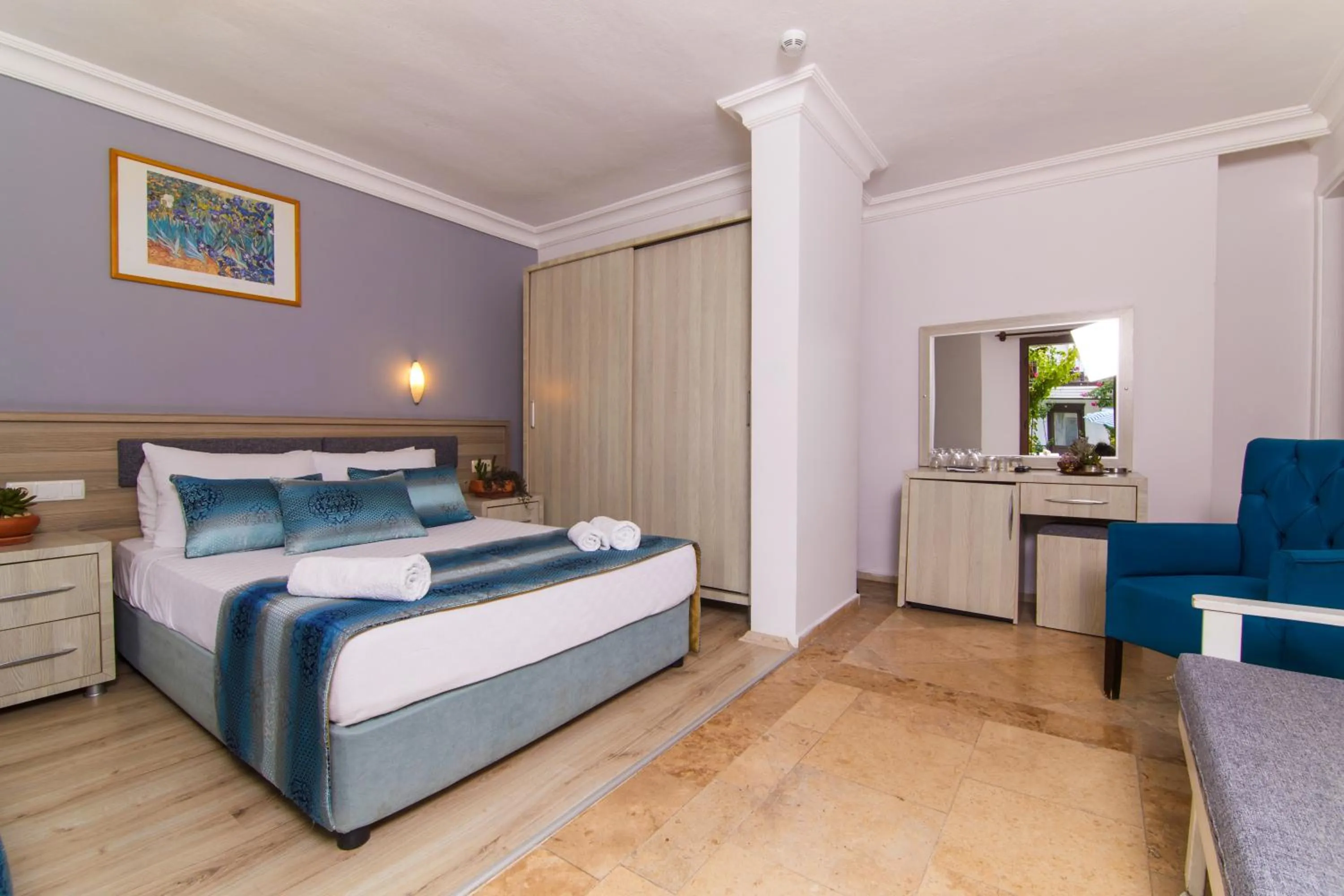 Photo of the whole room, Bed in Dalyan Hotel Nish Caria