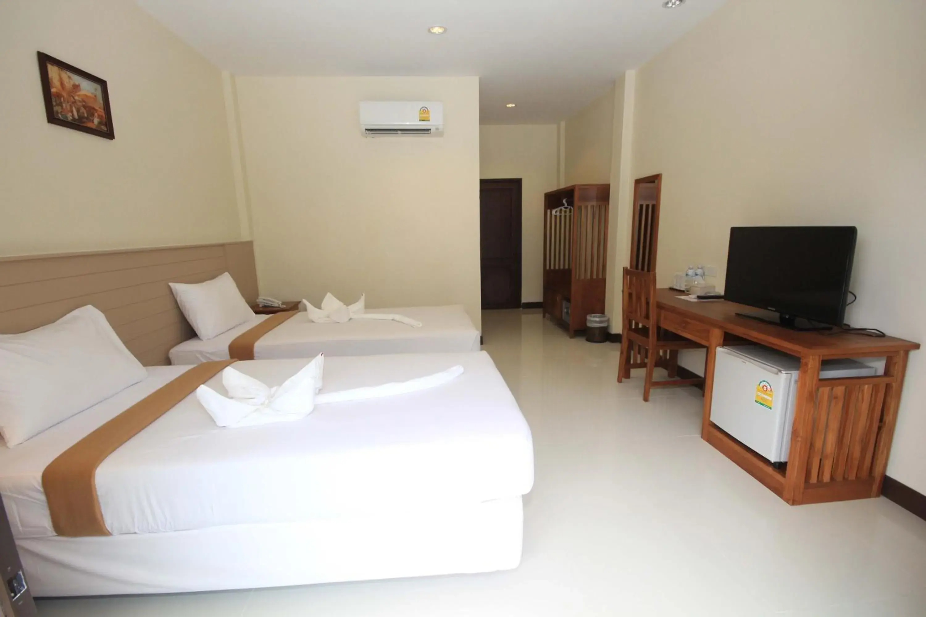 Twin Room with Pool Access in Phangan Island View - SHA Extra Plus  Twin Room with Pool Access in Phangan Island View - SHA Extra Plus