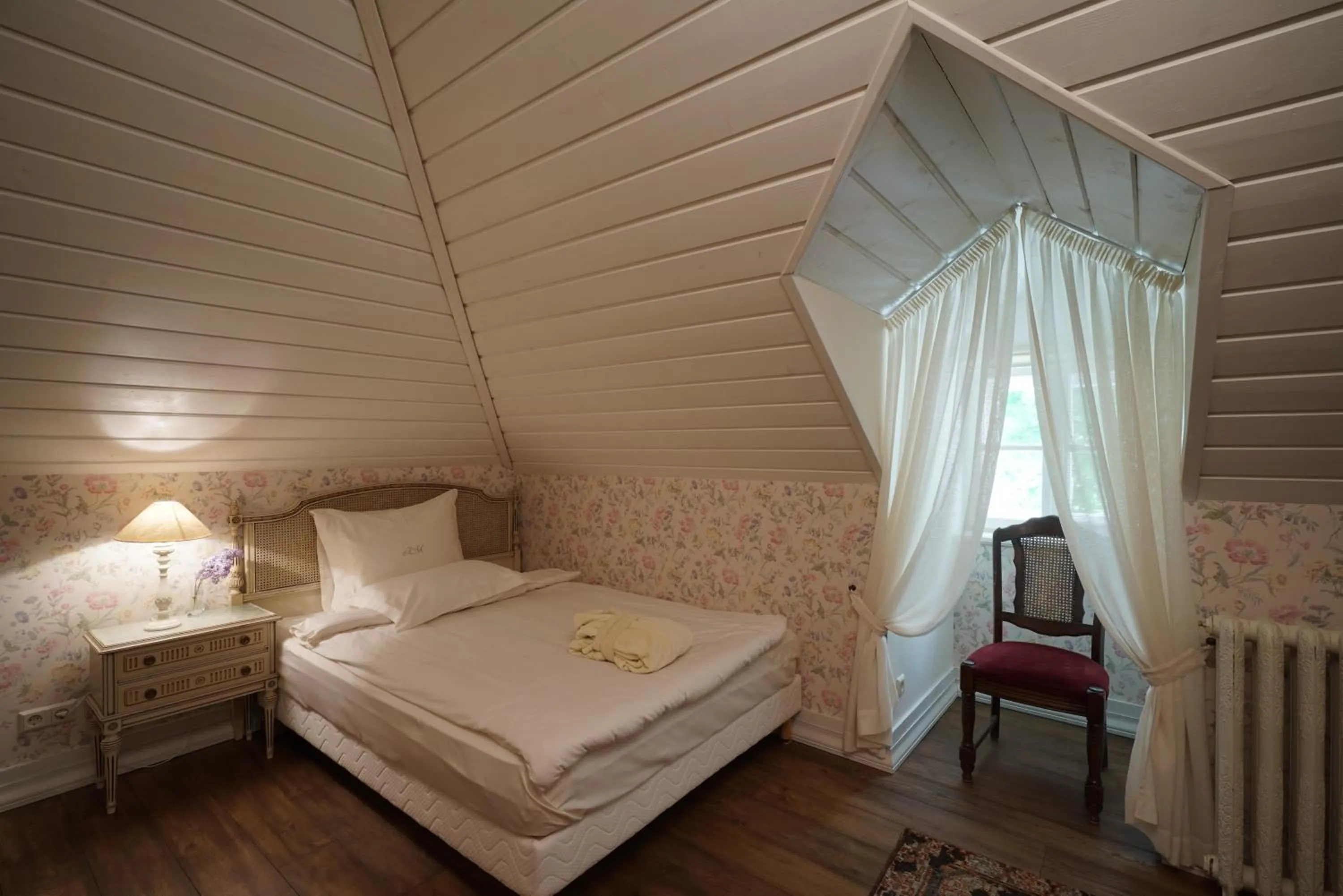 Bathroom, Bed in Liepupe Manor