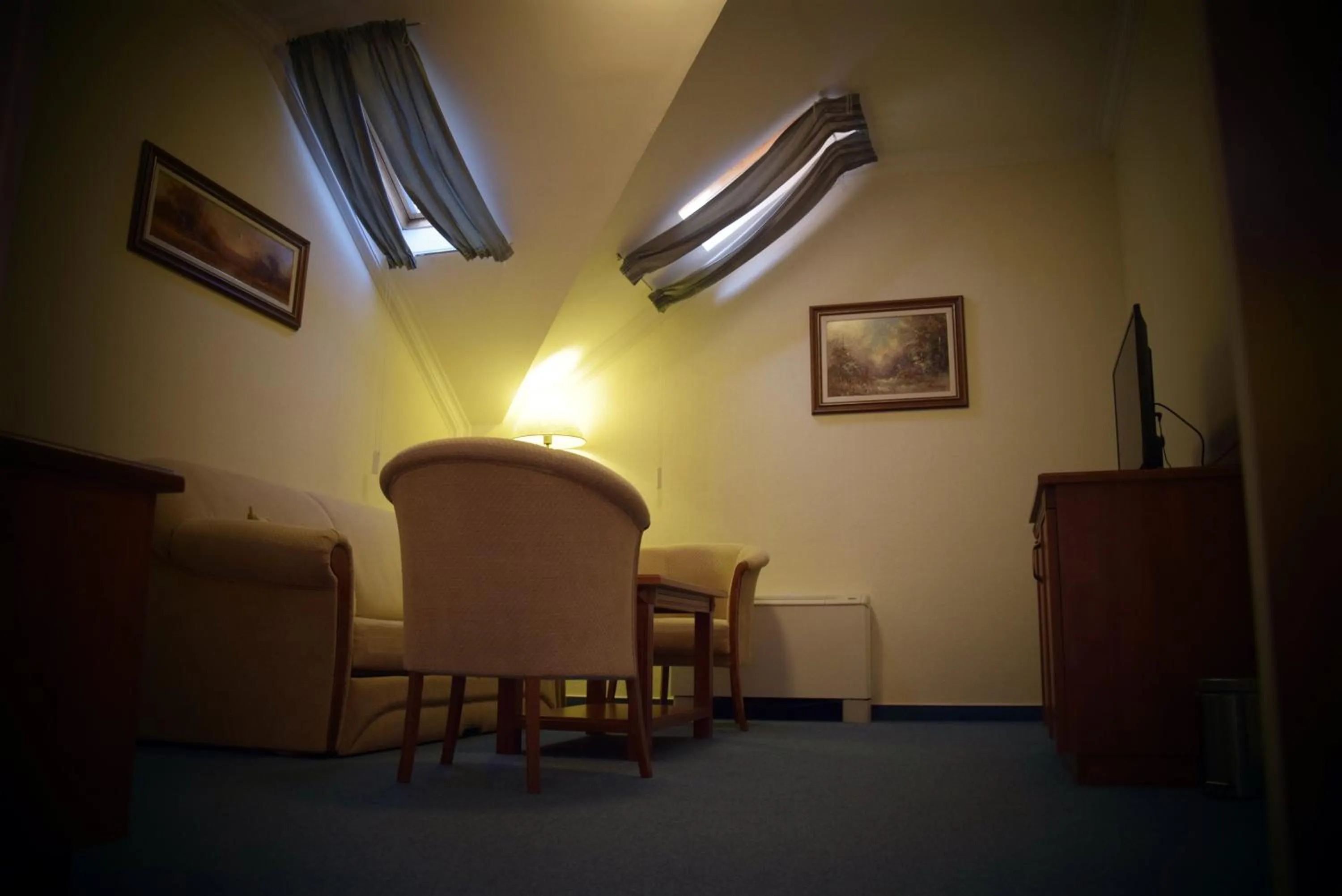 Photo of the whole room in Geréby Kúria Hotel és Lovasudvar