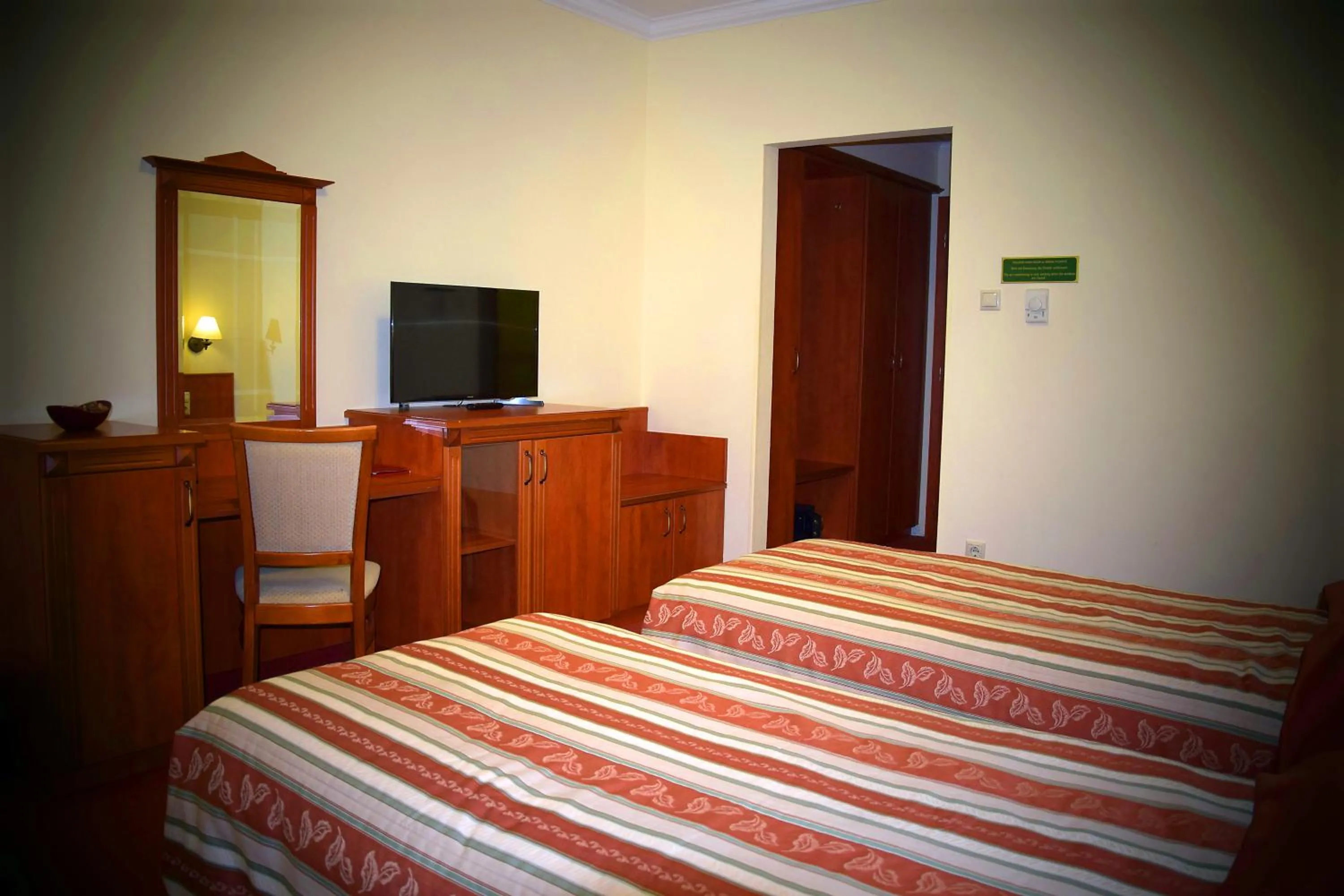 Photo of the whole room, Bed in Geréby Kúria Hotel és Lovasudvar