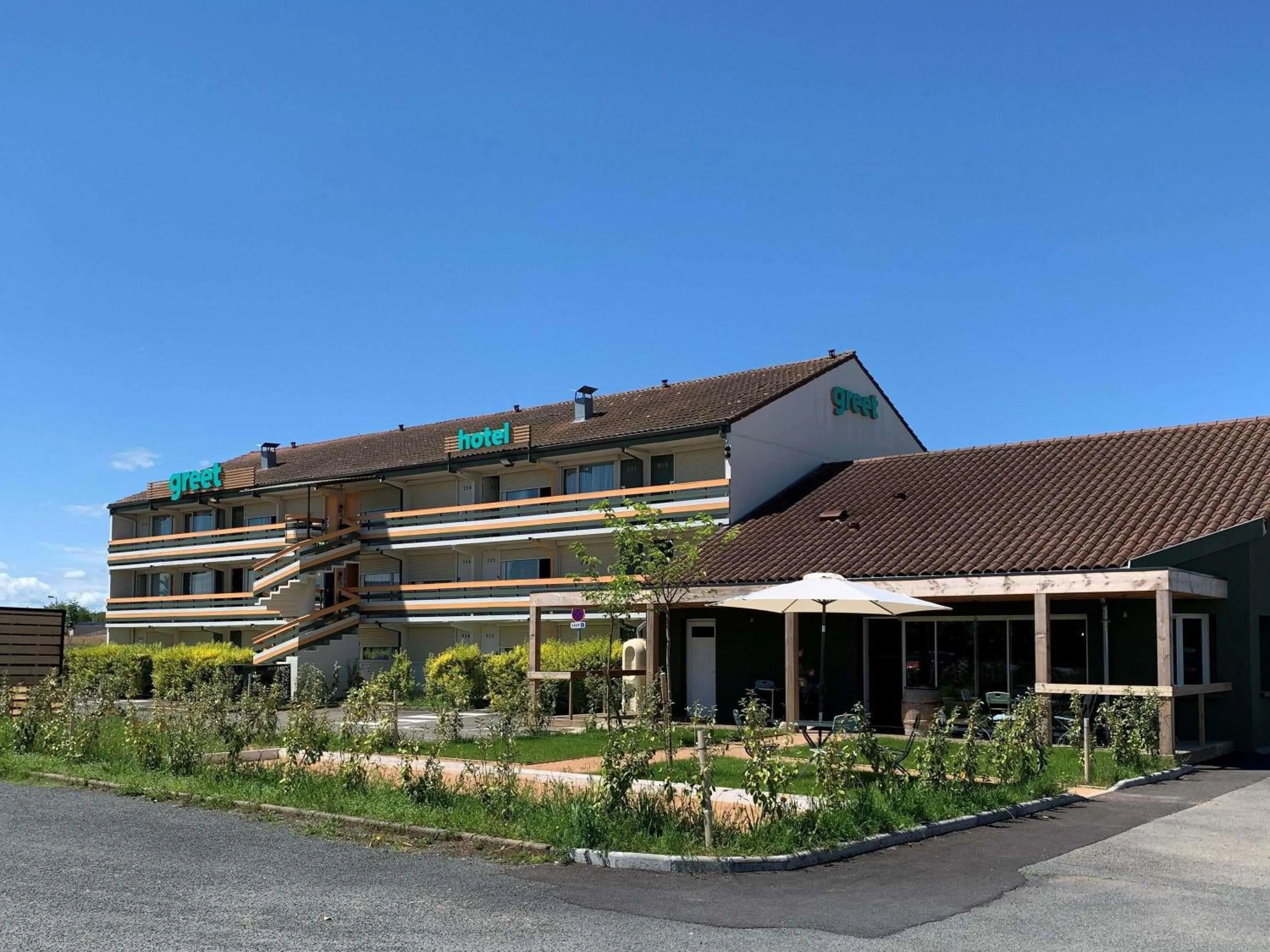 Property building in greet Hotel Belleville en Beaujolais A6