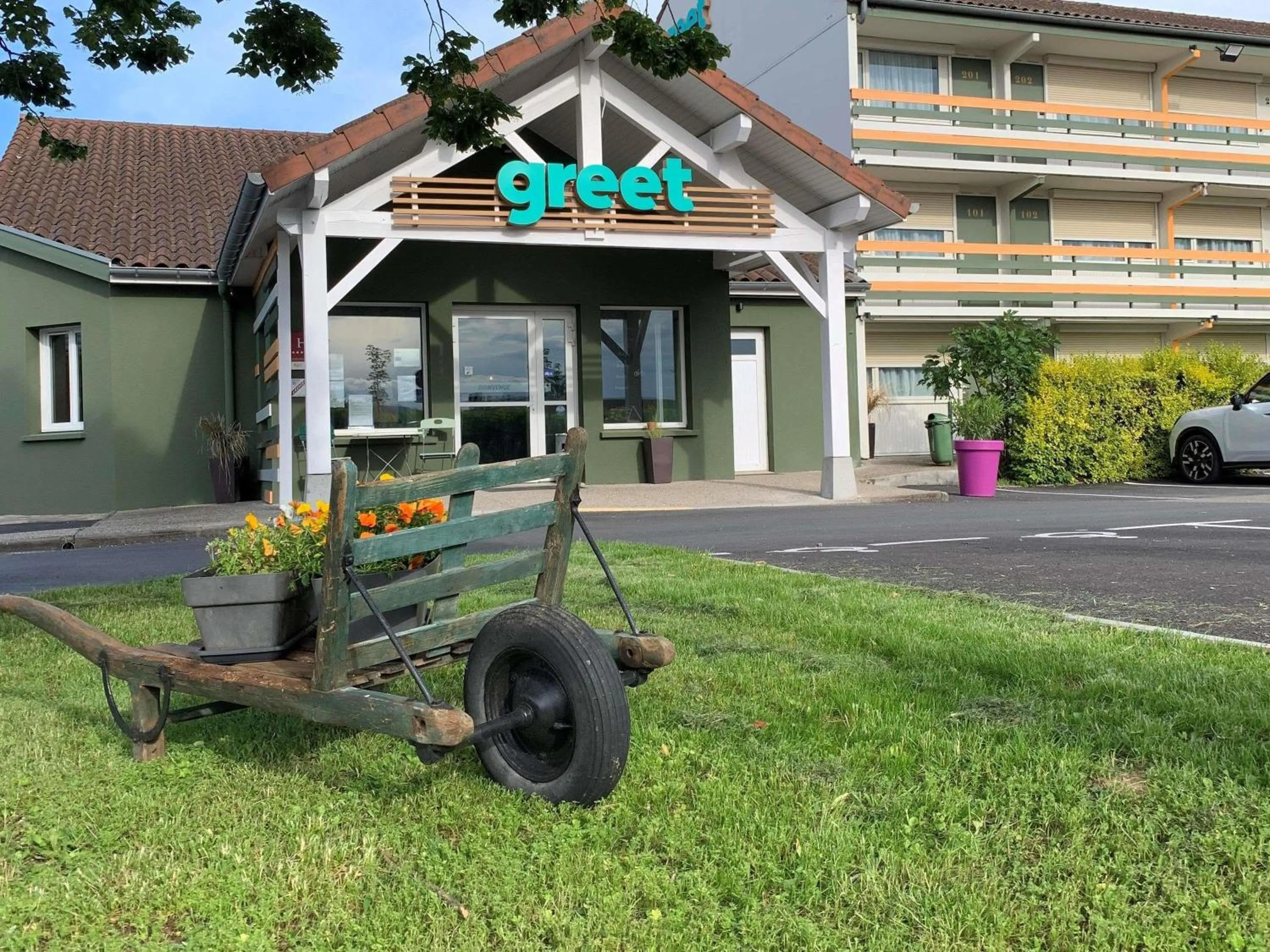 Property building in greet Hotel Belleville en Beaujolais A6