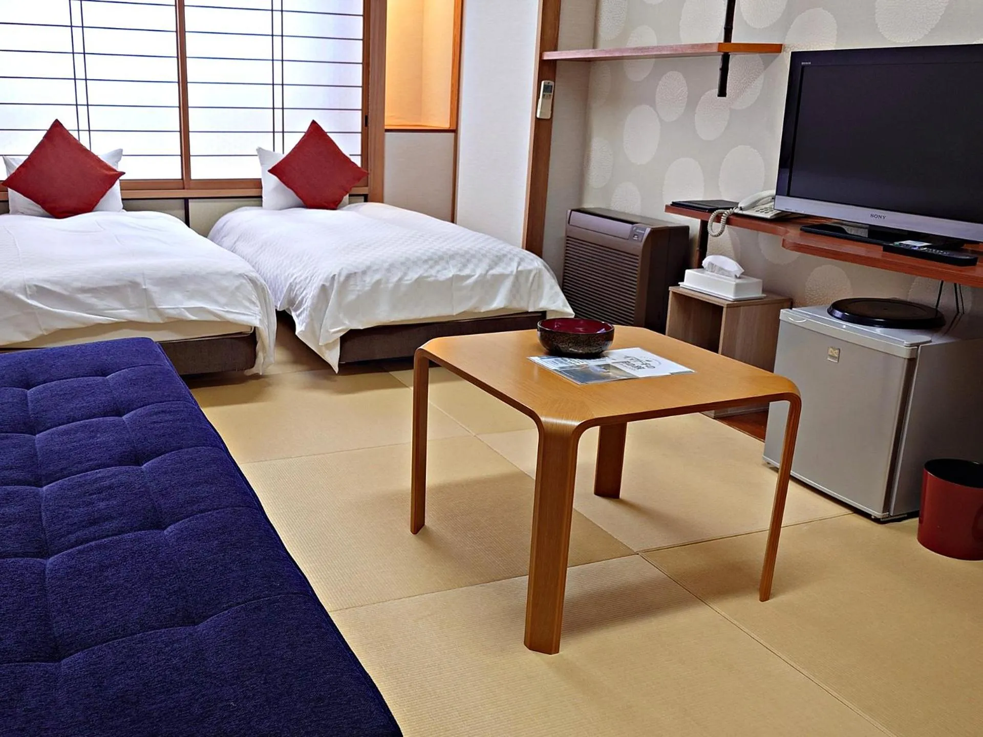 Bed in Dogo-no-Yado Katsuragi