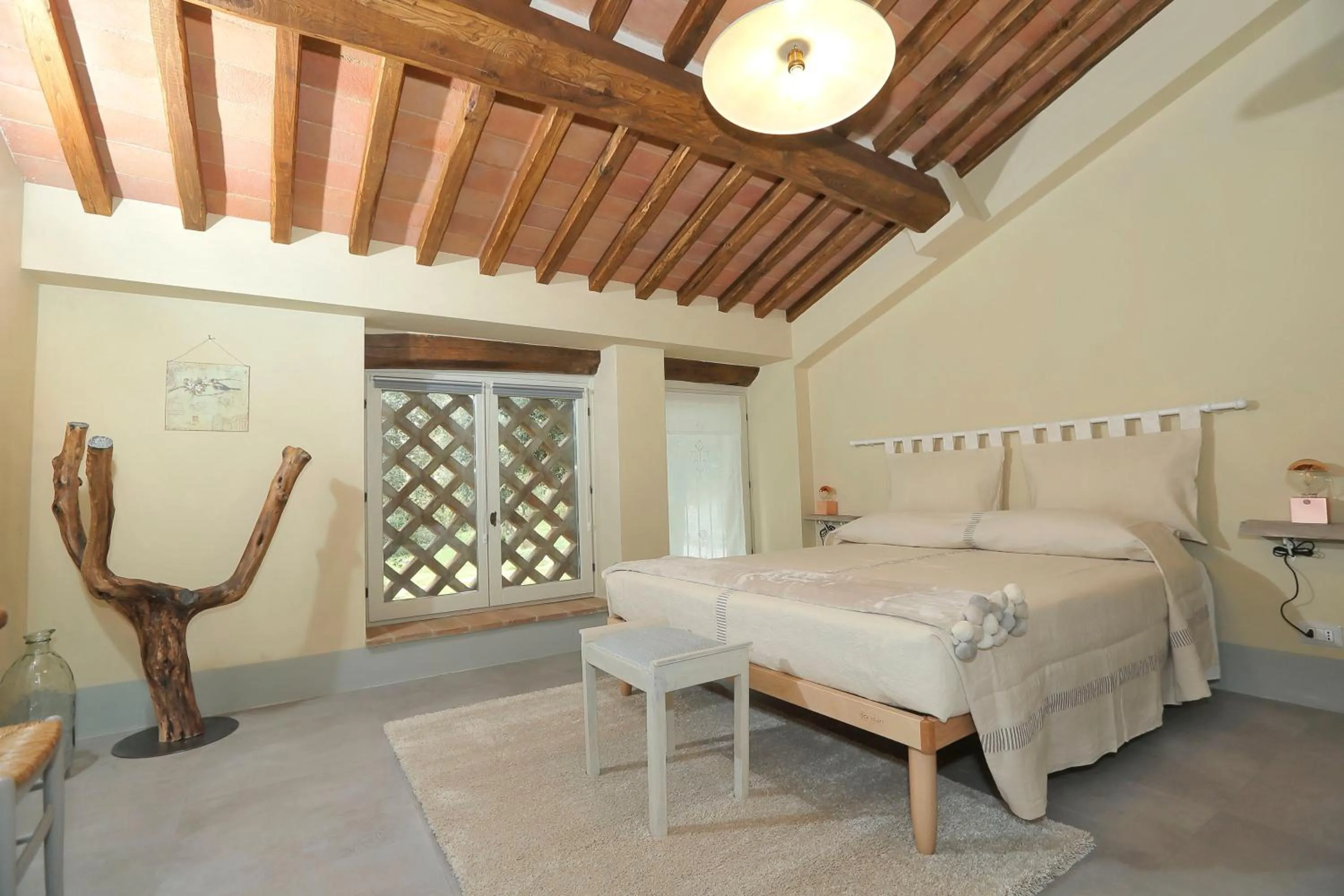 Spring, Bed in B&B CASAGRANDE