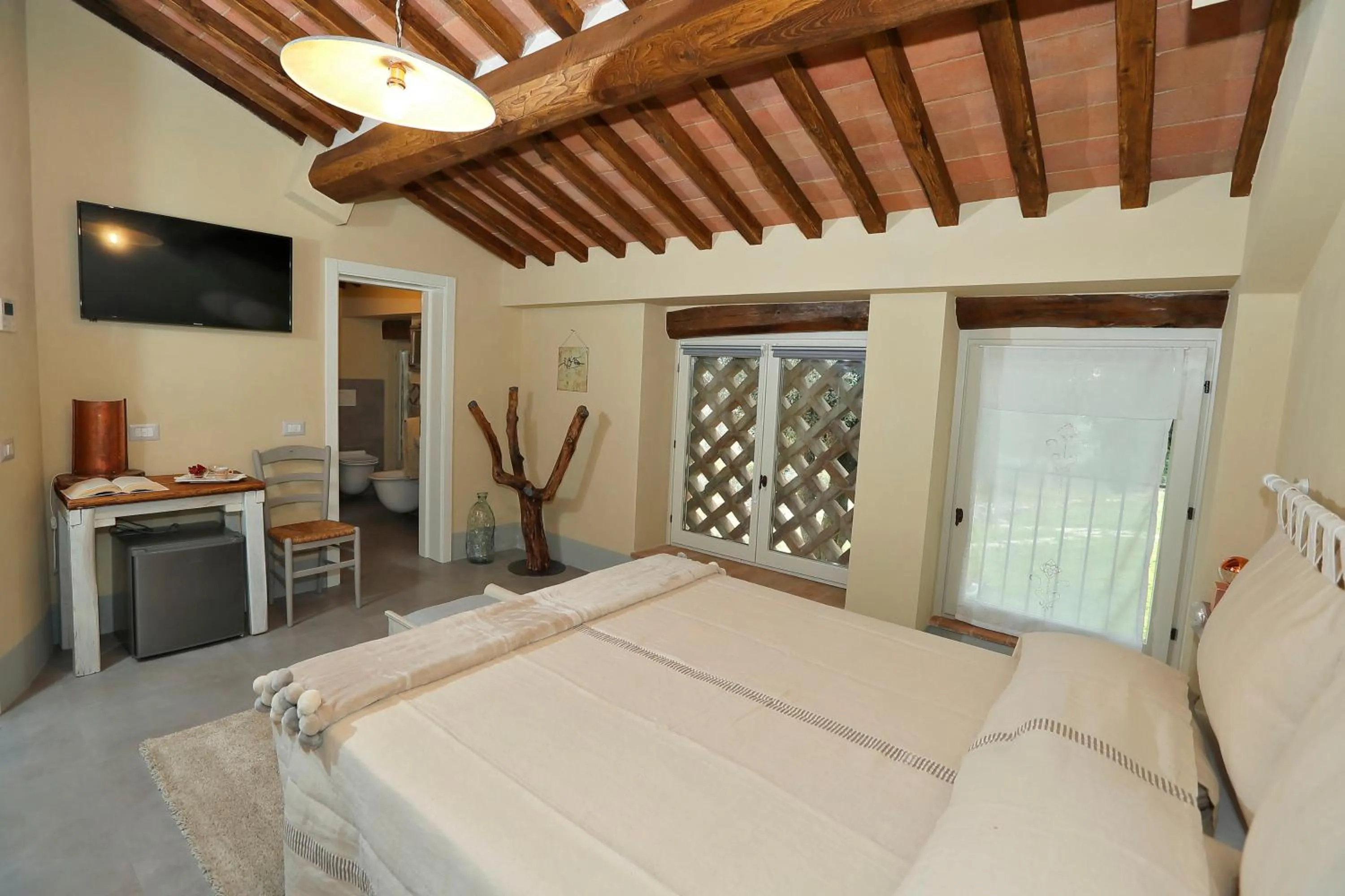 Patio, Bed in B&B CASAGRANDE