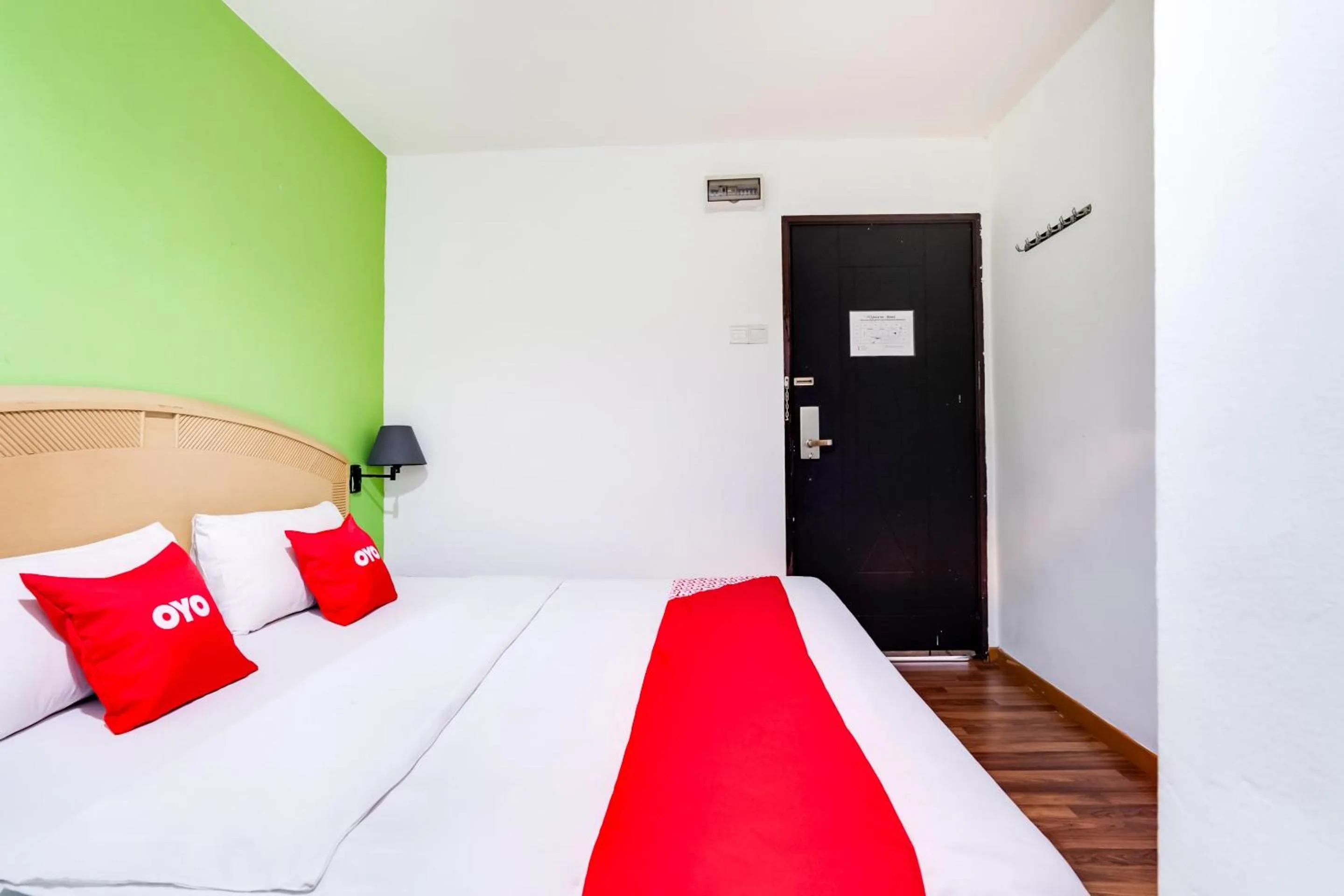 Bedroom, Bed in OYO 89652 Bjorn Boutique Hotel