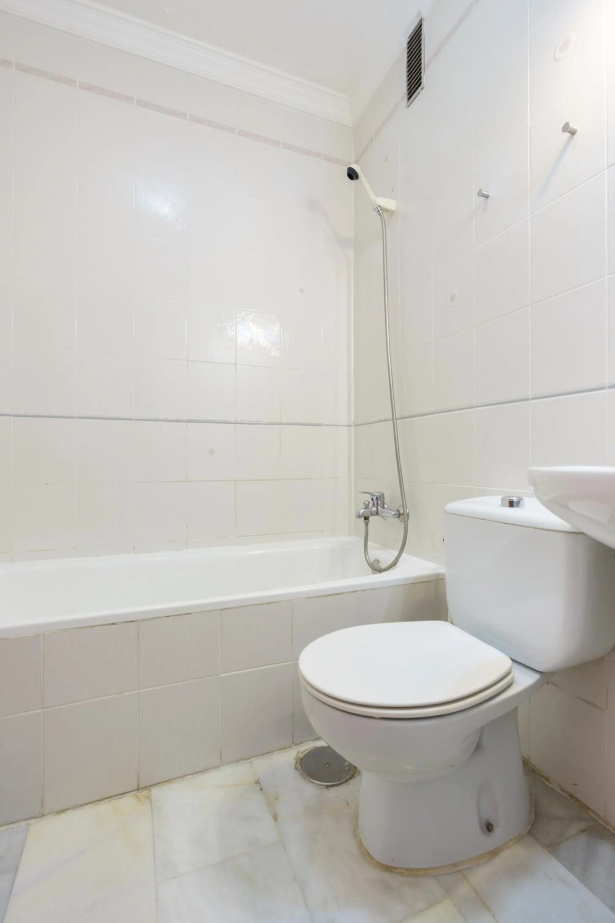 Bathroom in Apartamentos Pepe Mesa