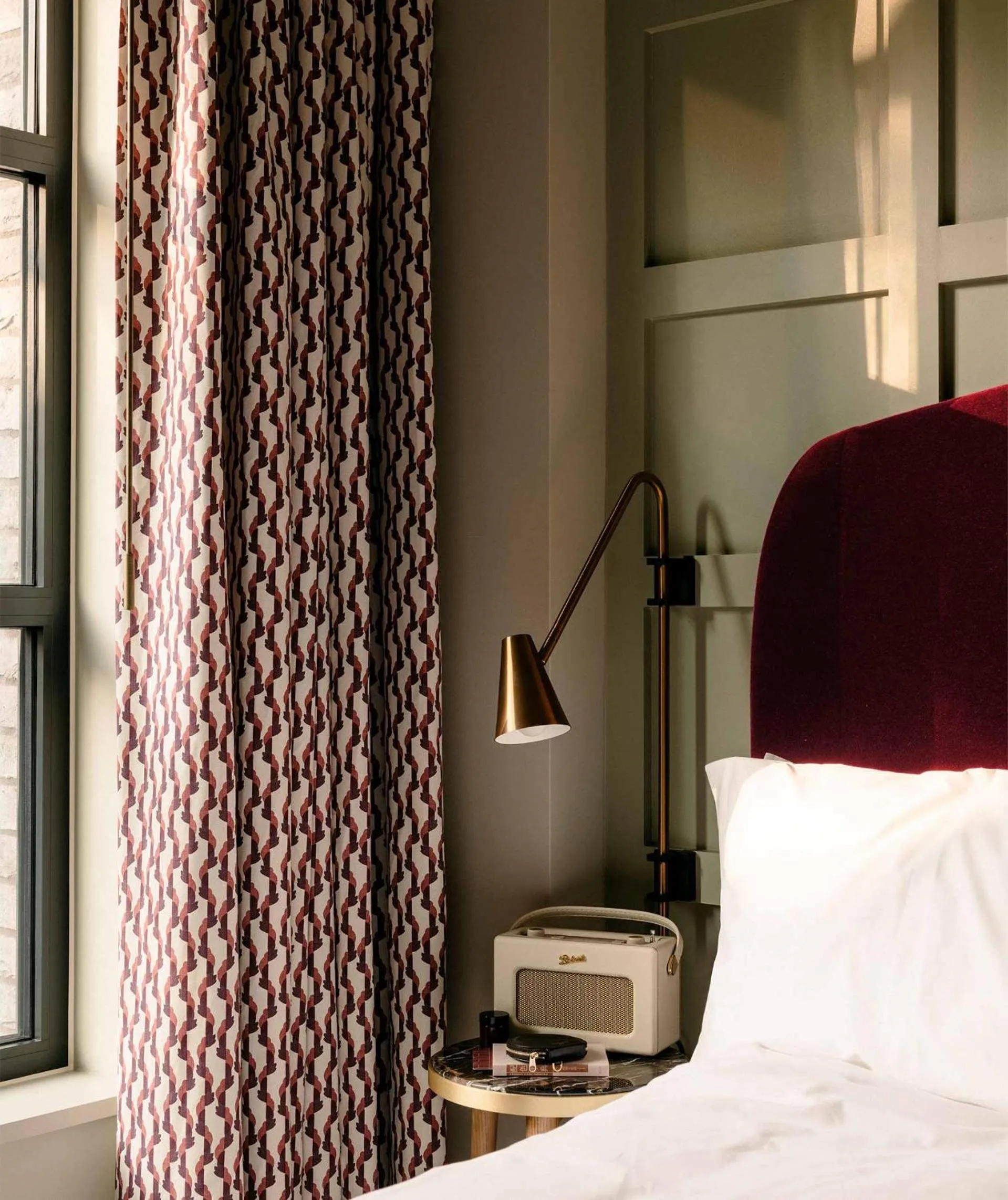 Bedroom, Bed in The Hoxton, Southwark