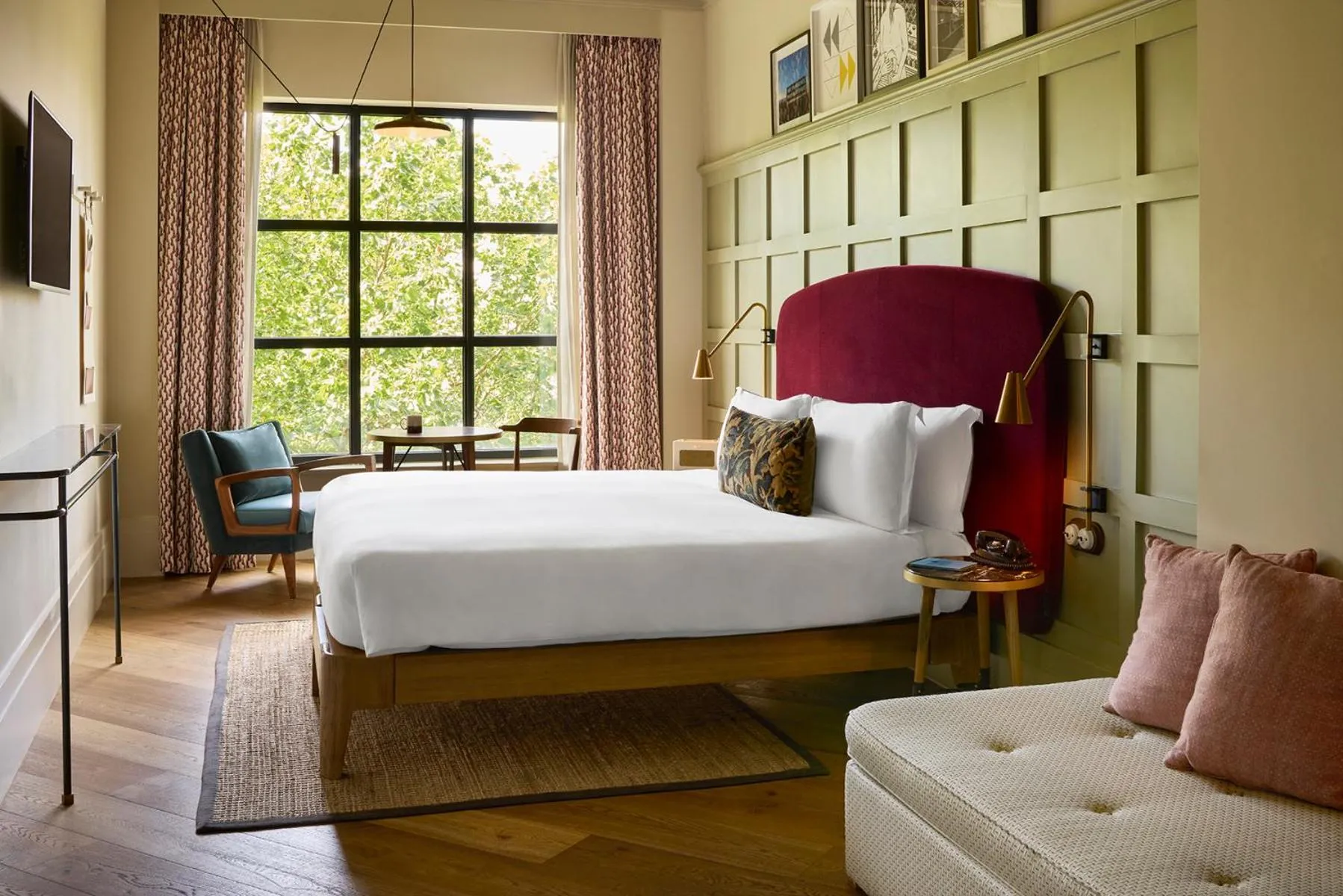 Bedroom, Bed in The Hoxton, Southwark