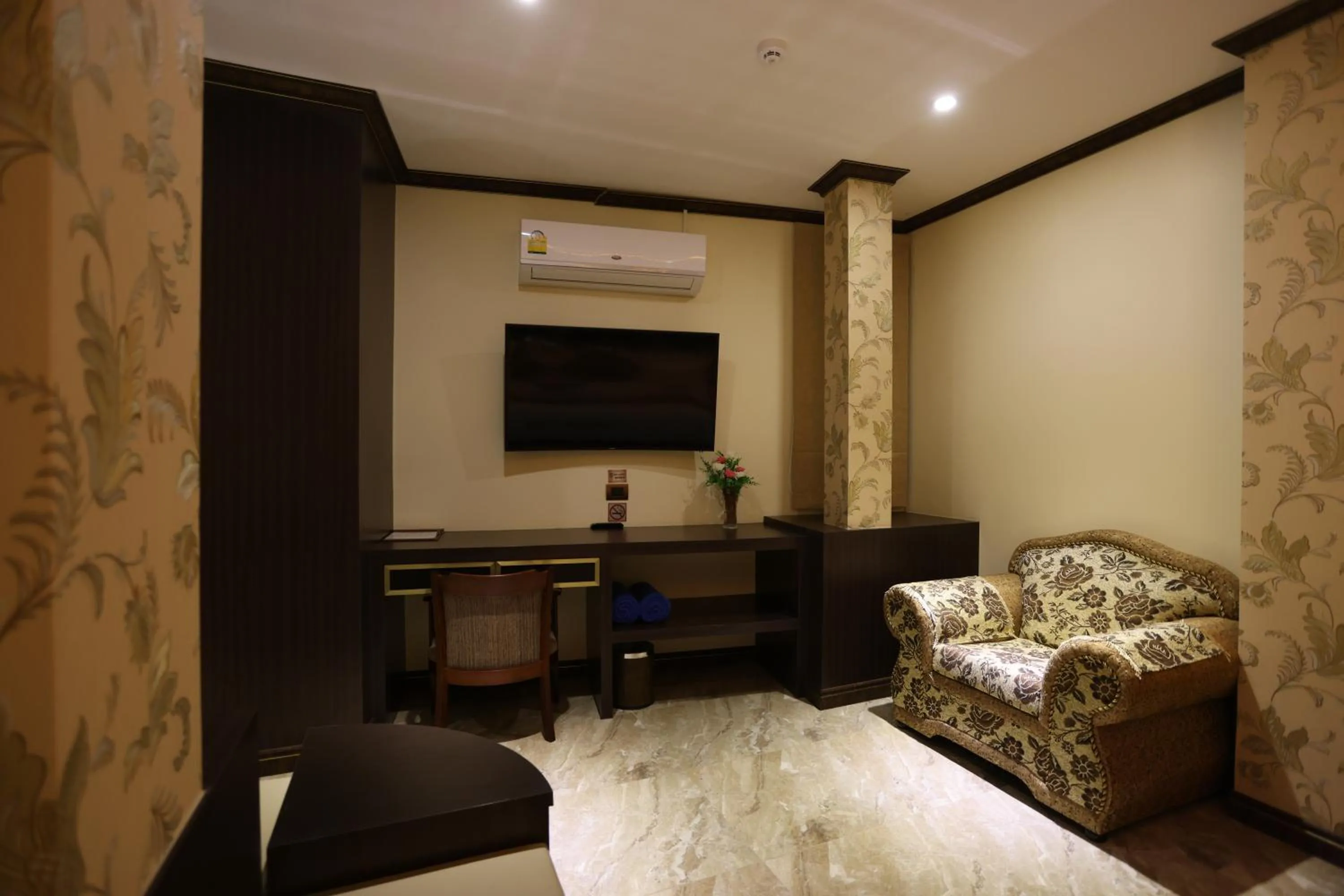 Bed in BAB ALHARA HOTEL