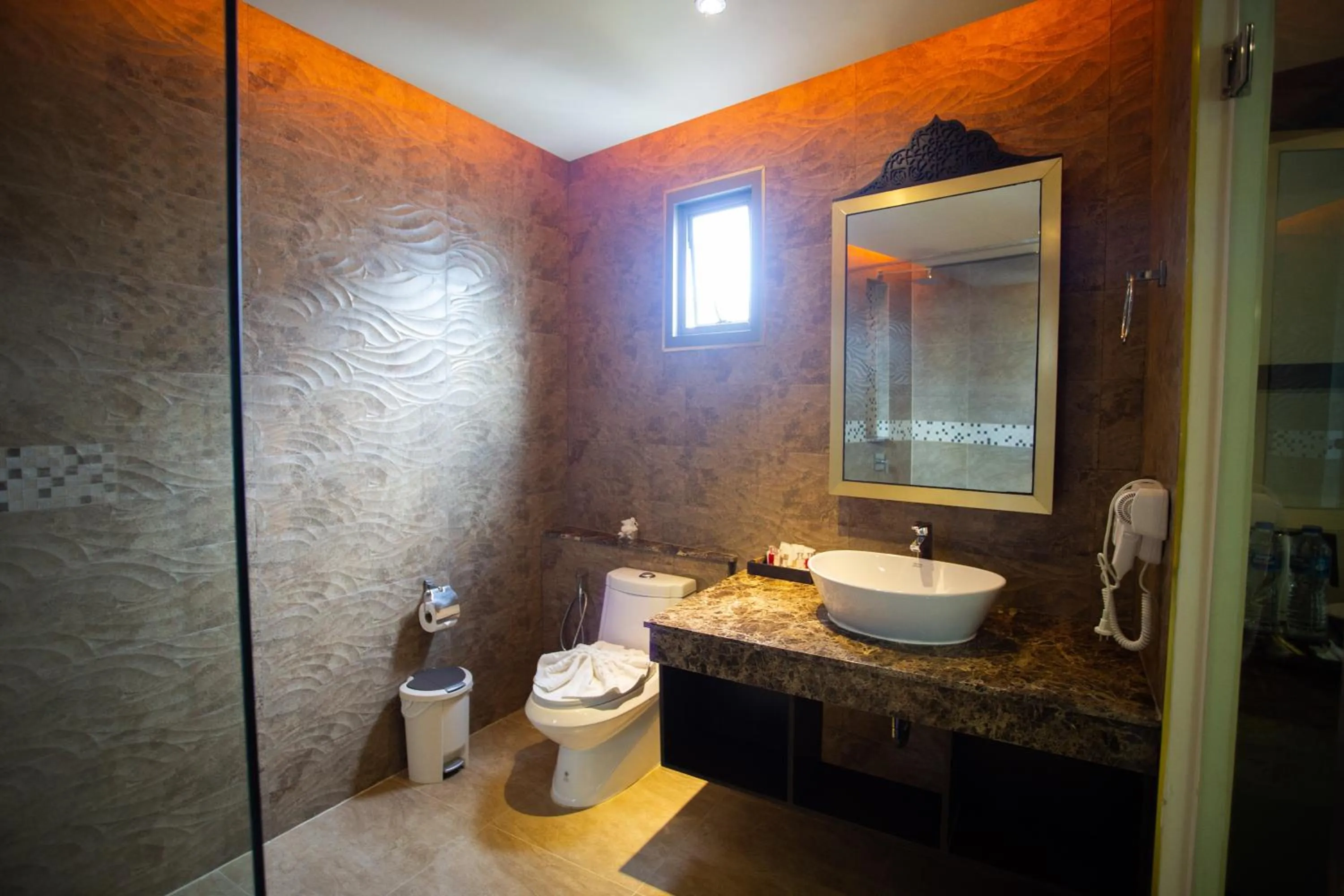 Toilet in BAB ALHARA HOTEL