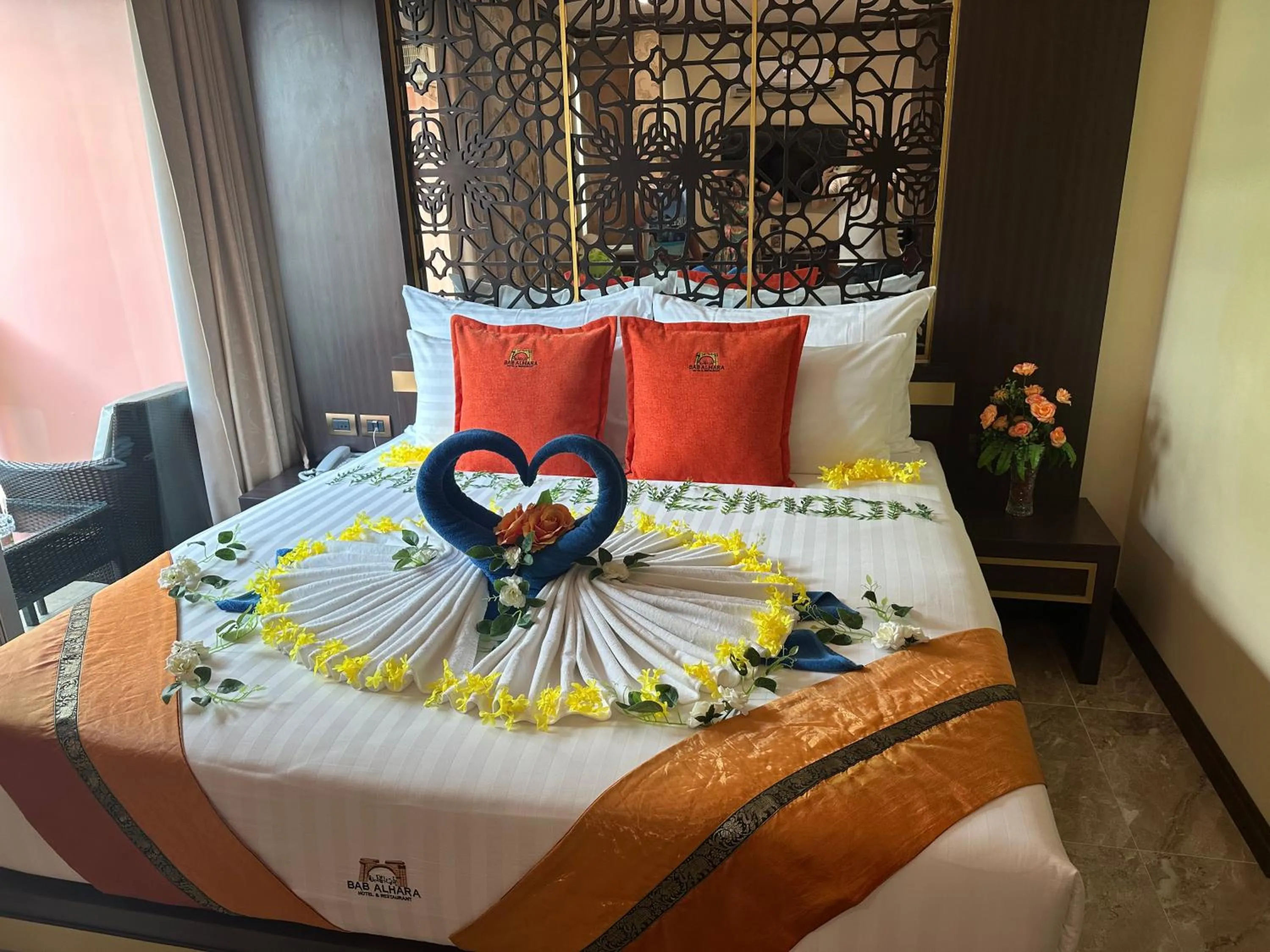 Bed in BAB ALHARA HOTEL