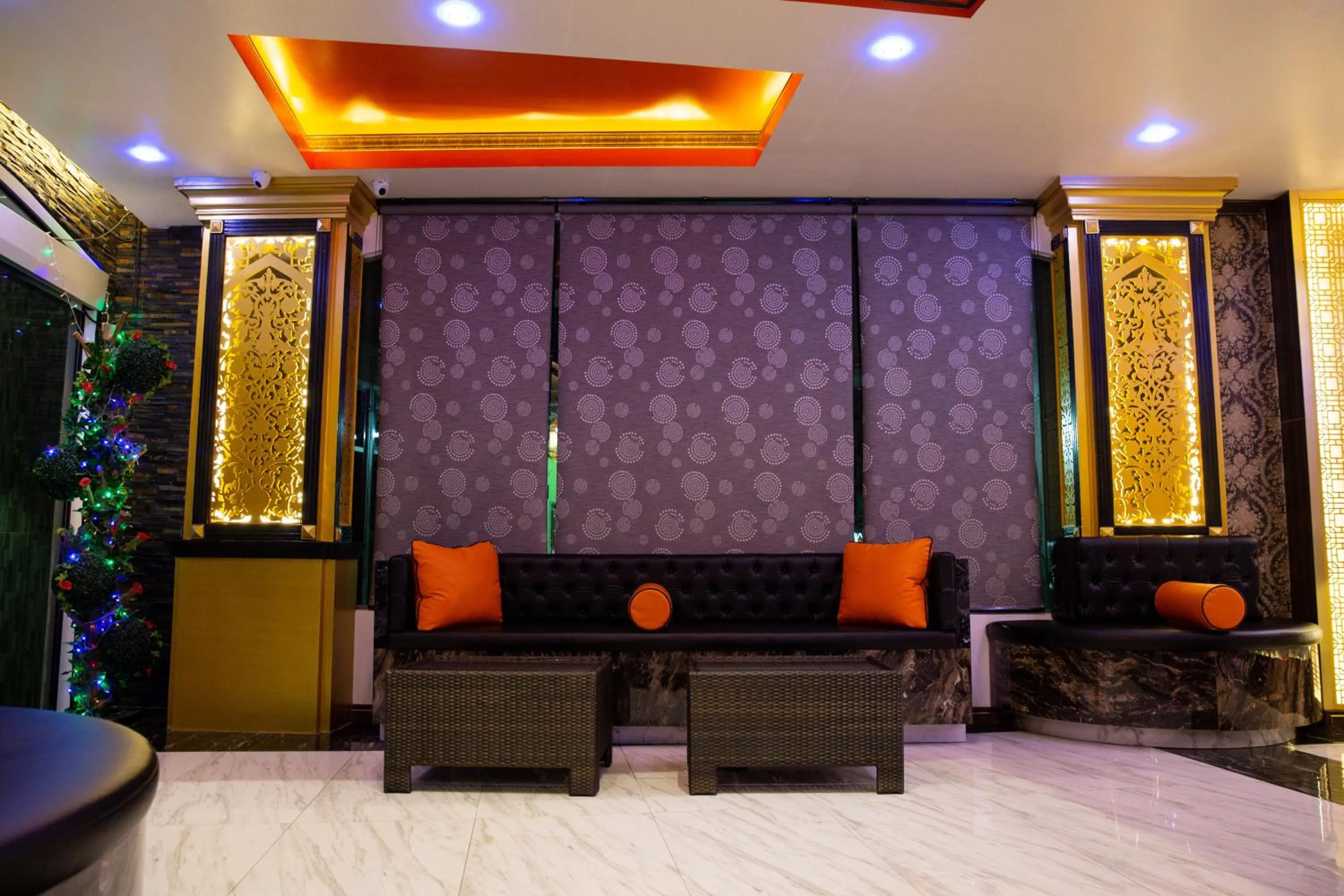 Lobby or reception in BAB ALHARA HOTEL