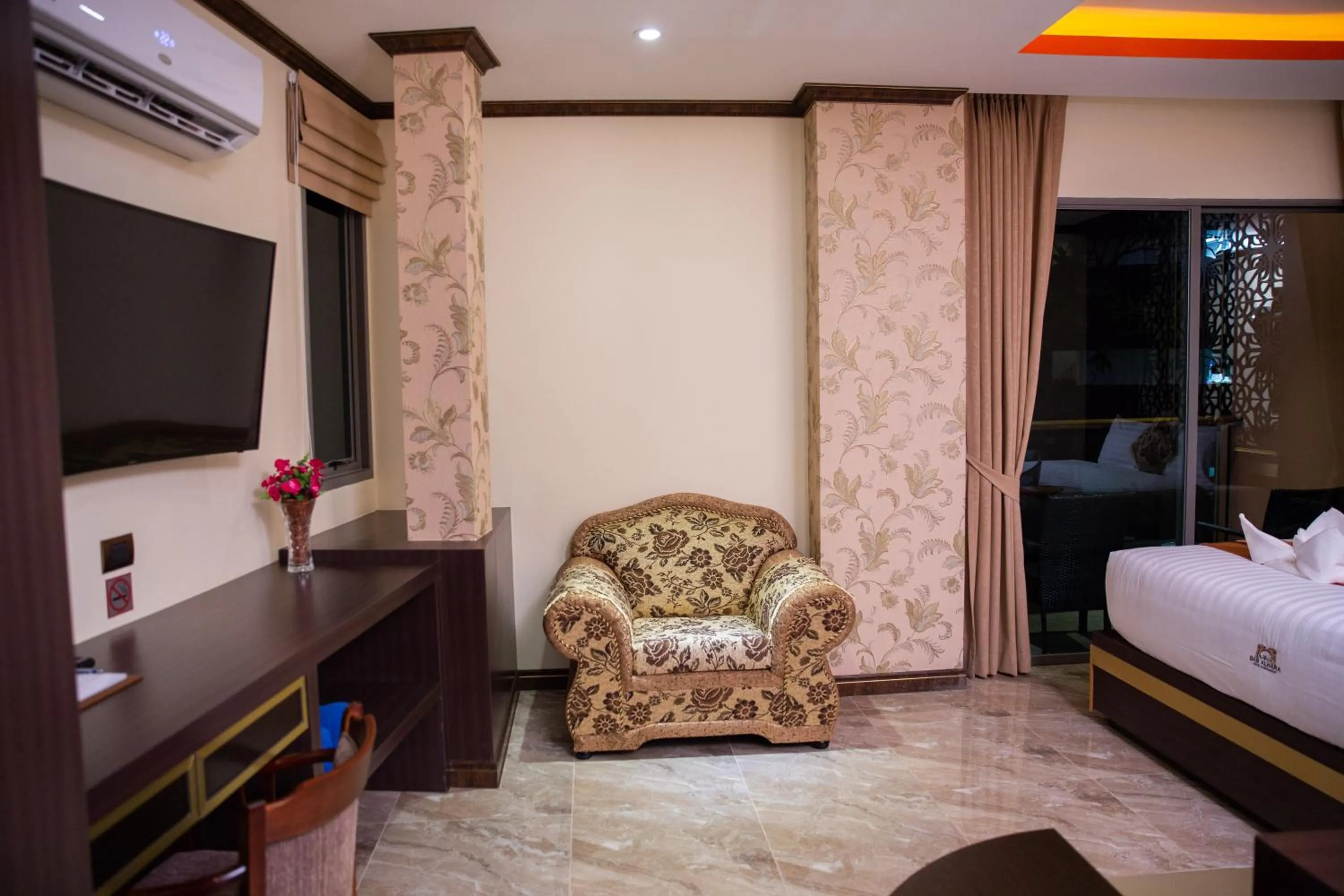 TV and multimedia, Bed in BAB ALHARA HOTEL