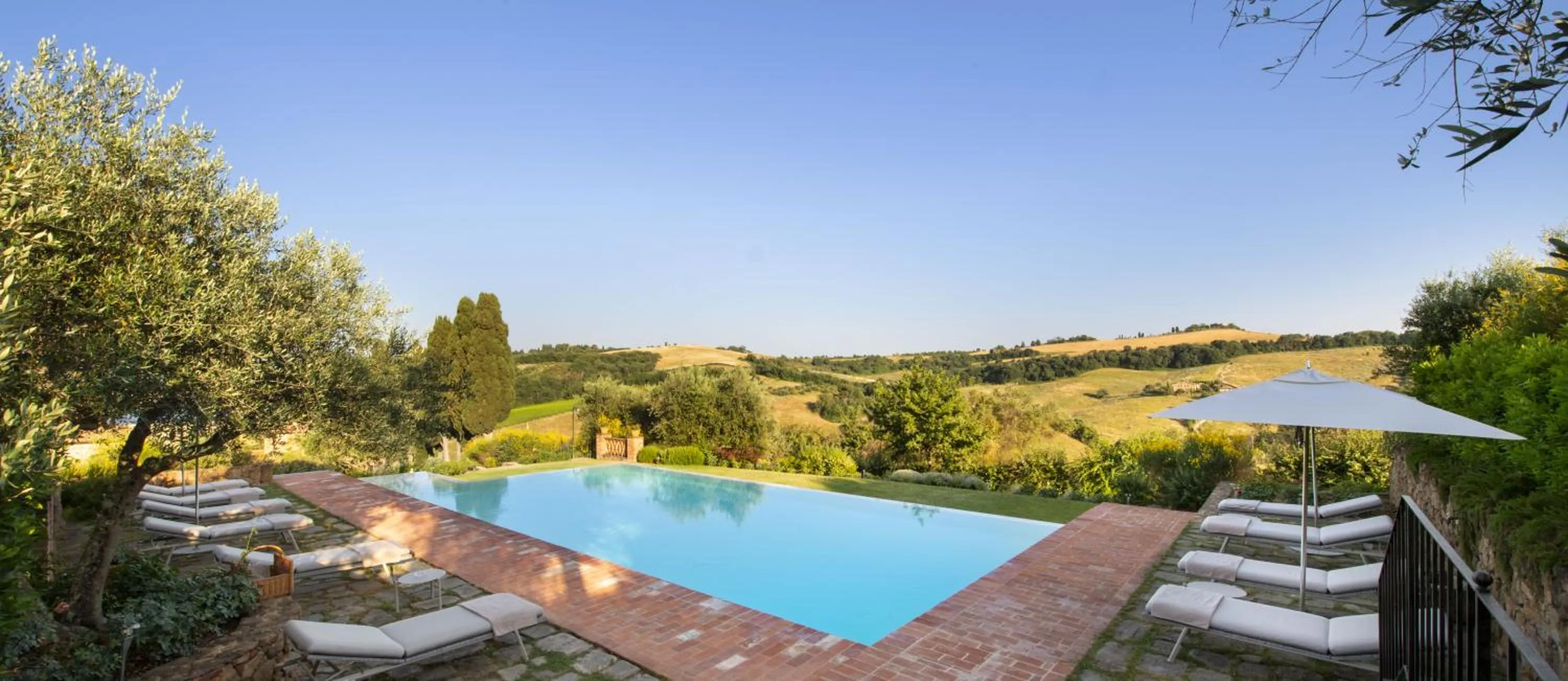 Swimming pool in Villa San Sanino - Relais in Tuscany