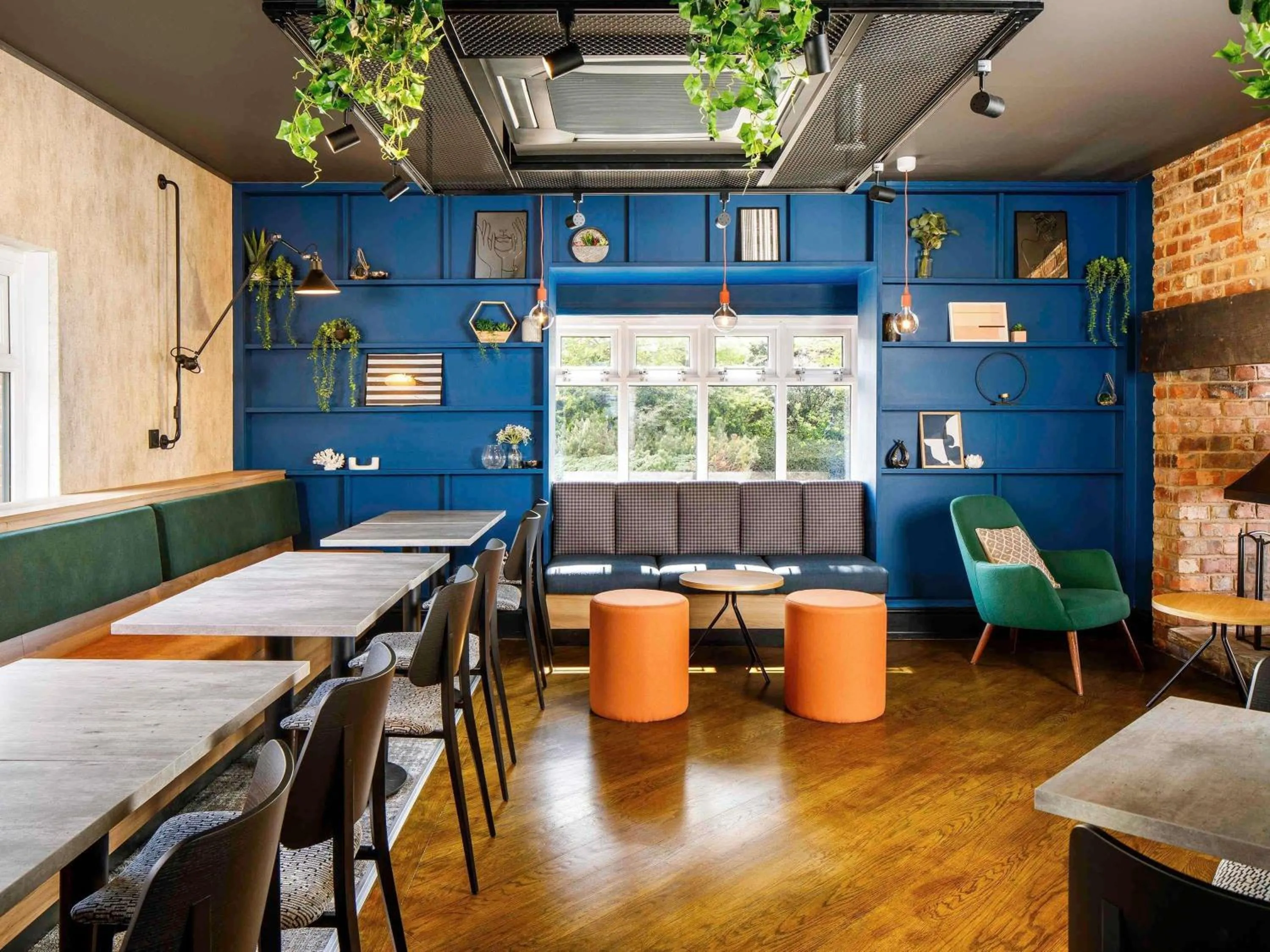 Property building in ibis Wakefield East-Castleford