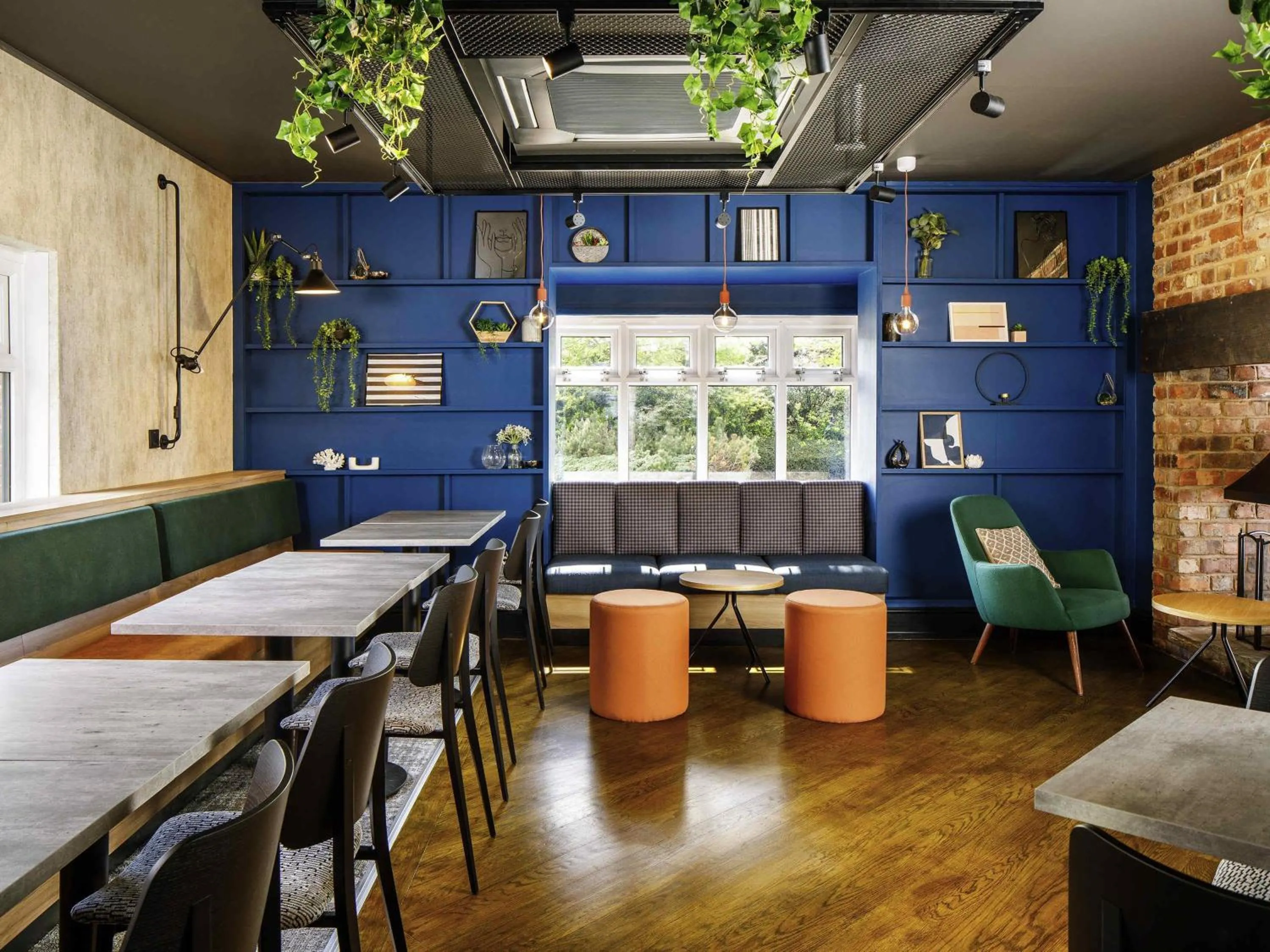 Restaurant/places to eat in ibis Wakefield East-Castleford