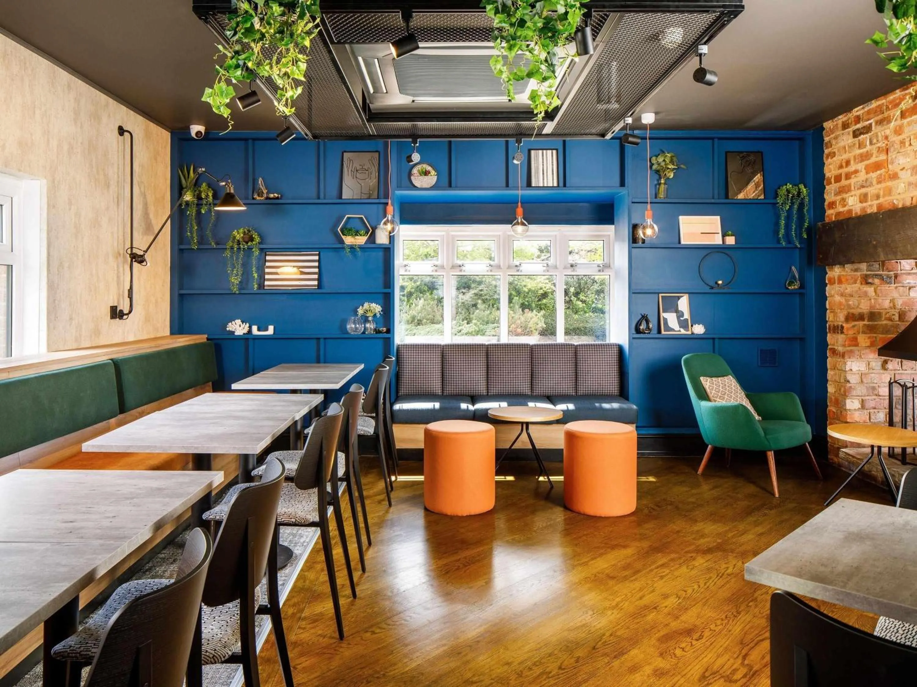 Restaurant/places to eat in ibis Wakefield East-Castleford