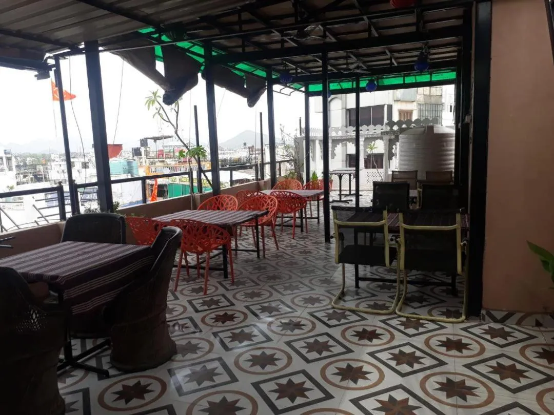 Restaurant/places to eat in Jag Niwas Guest House & pure veg restaurant