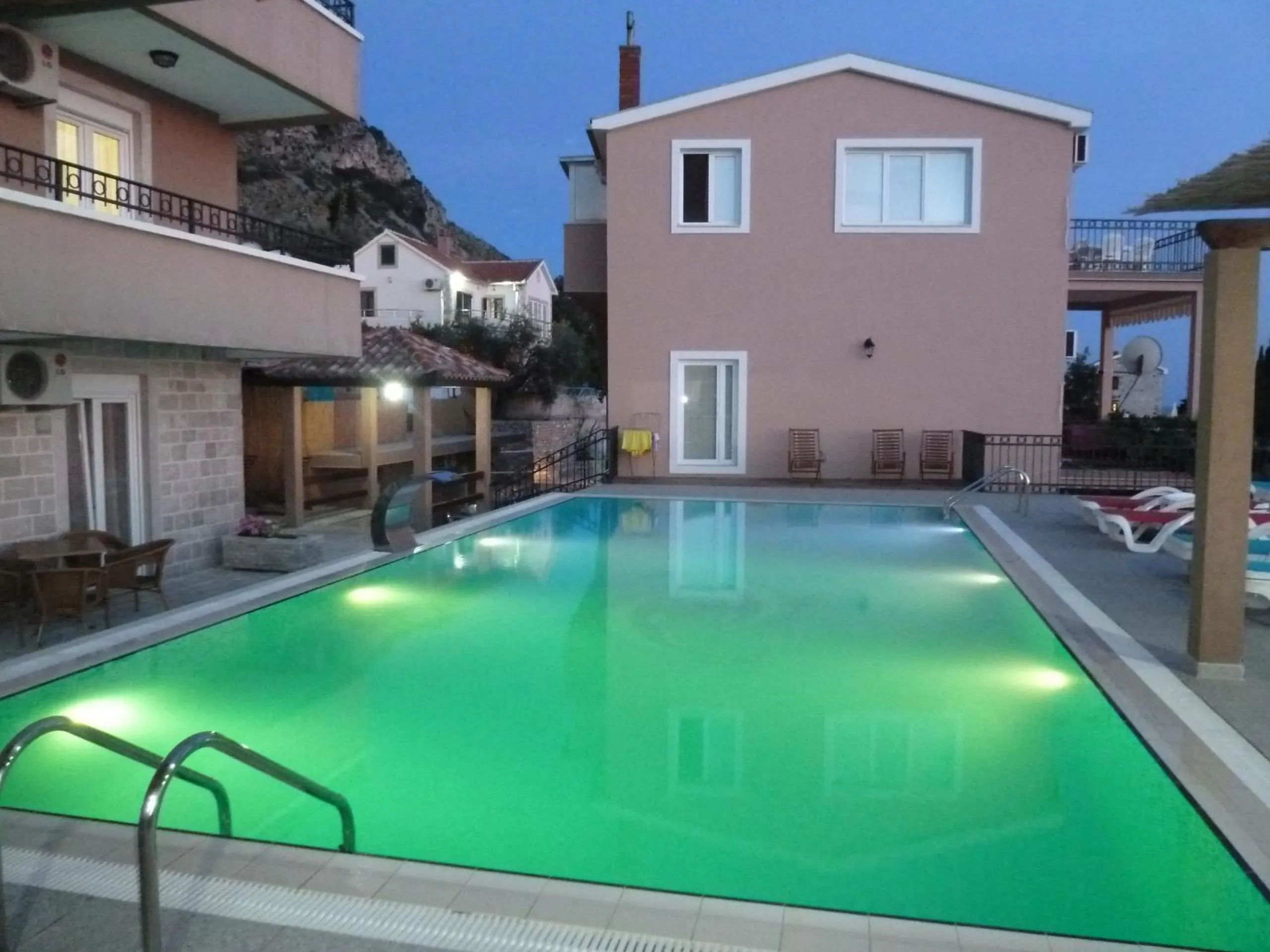 Swimming pool in Apartments Grand