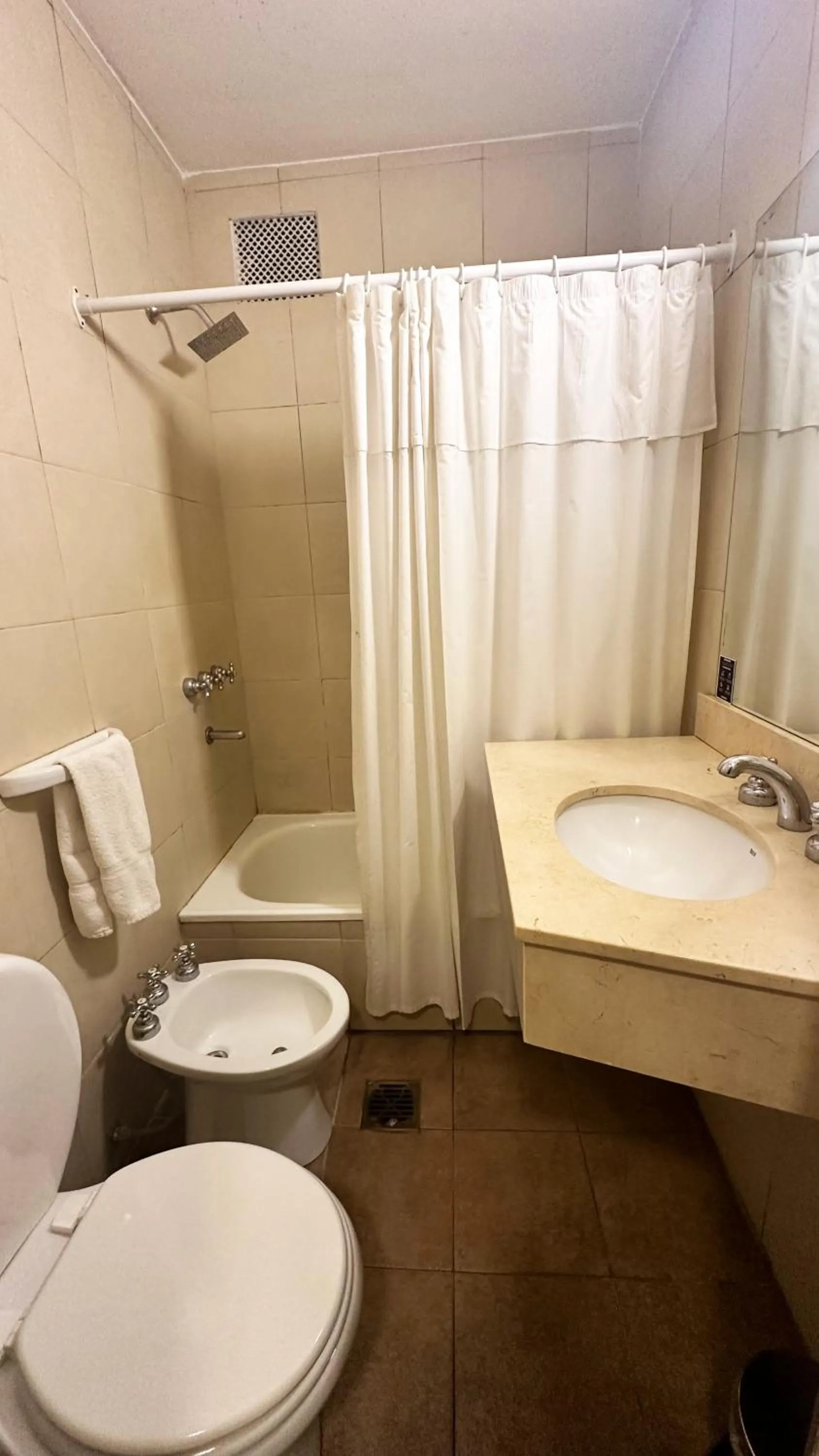 Bathroom in Castelar Hotel Santa Fe