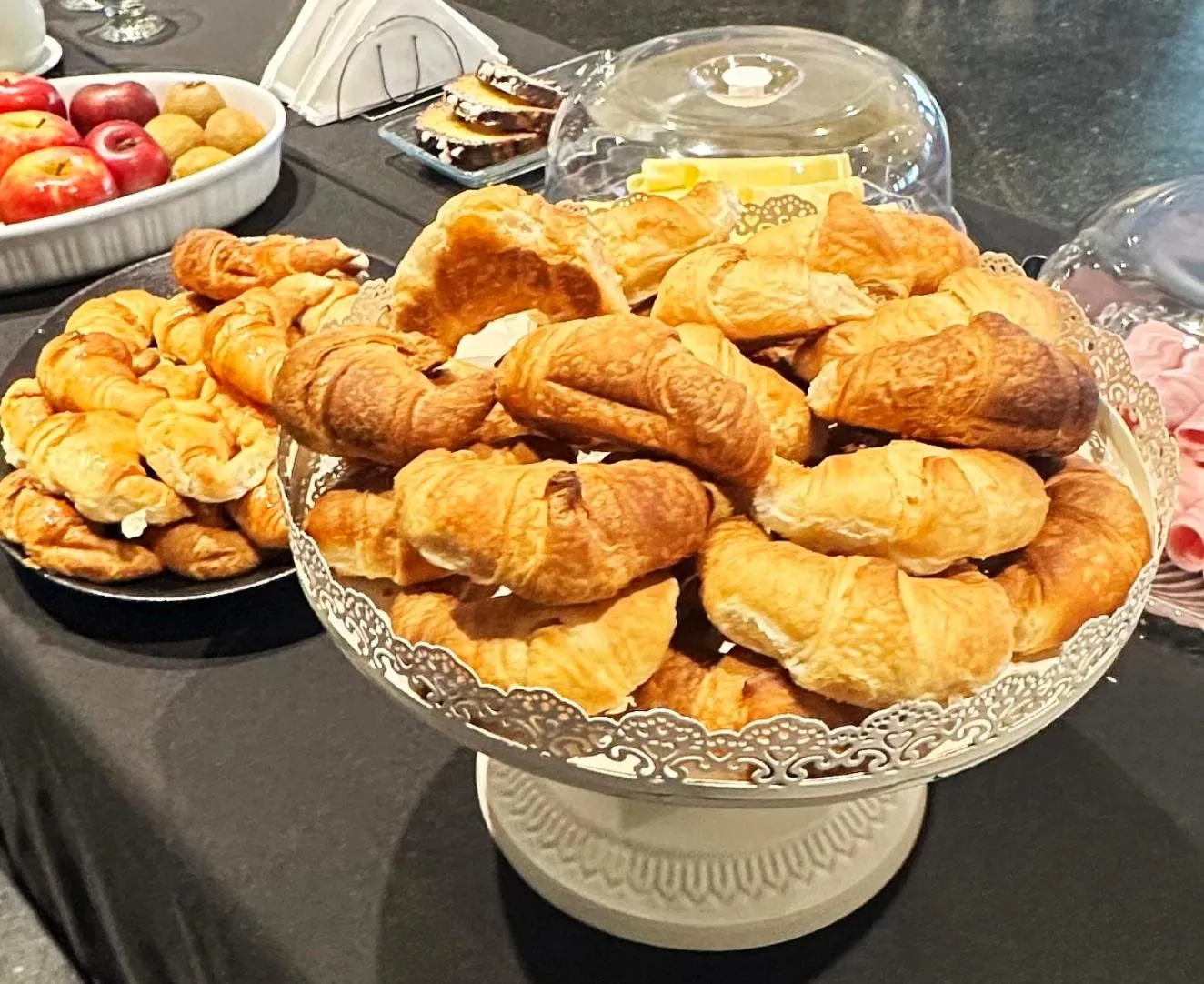 Buffet breakfast in Castelar Hotel Santa Fe