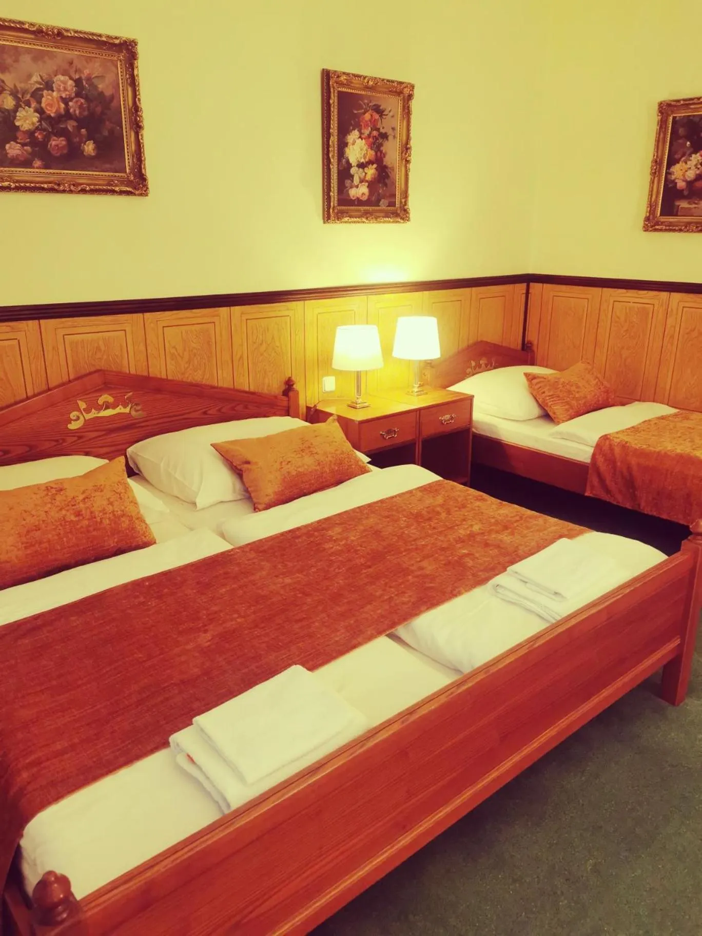 Bedroom, Bed in River Star Hotel