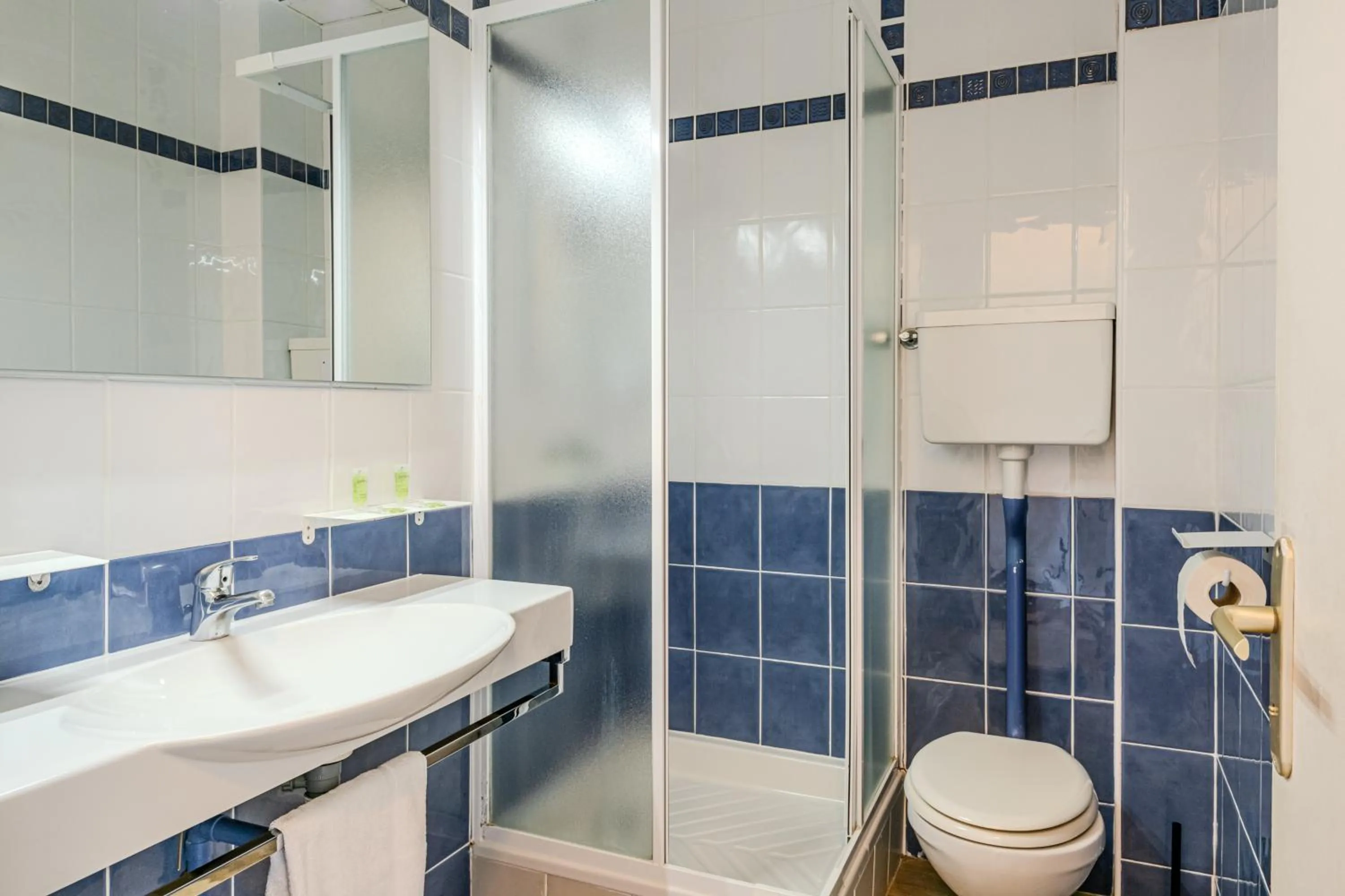 Single Fin Hotel & Lodge