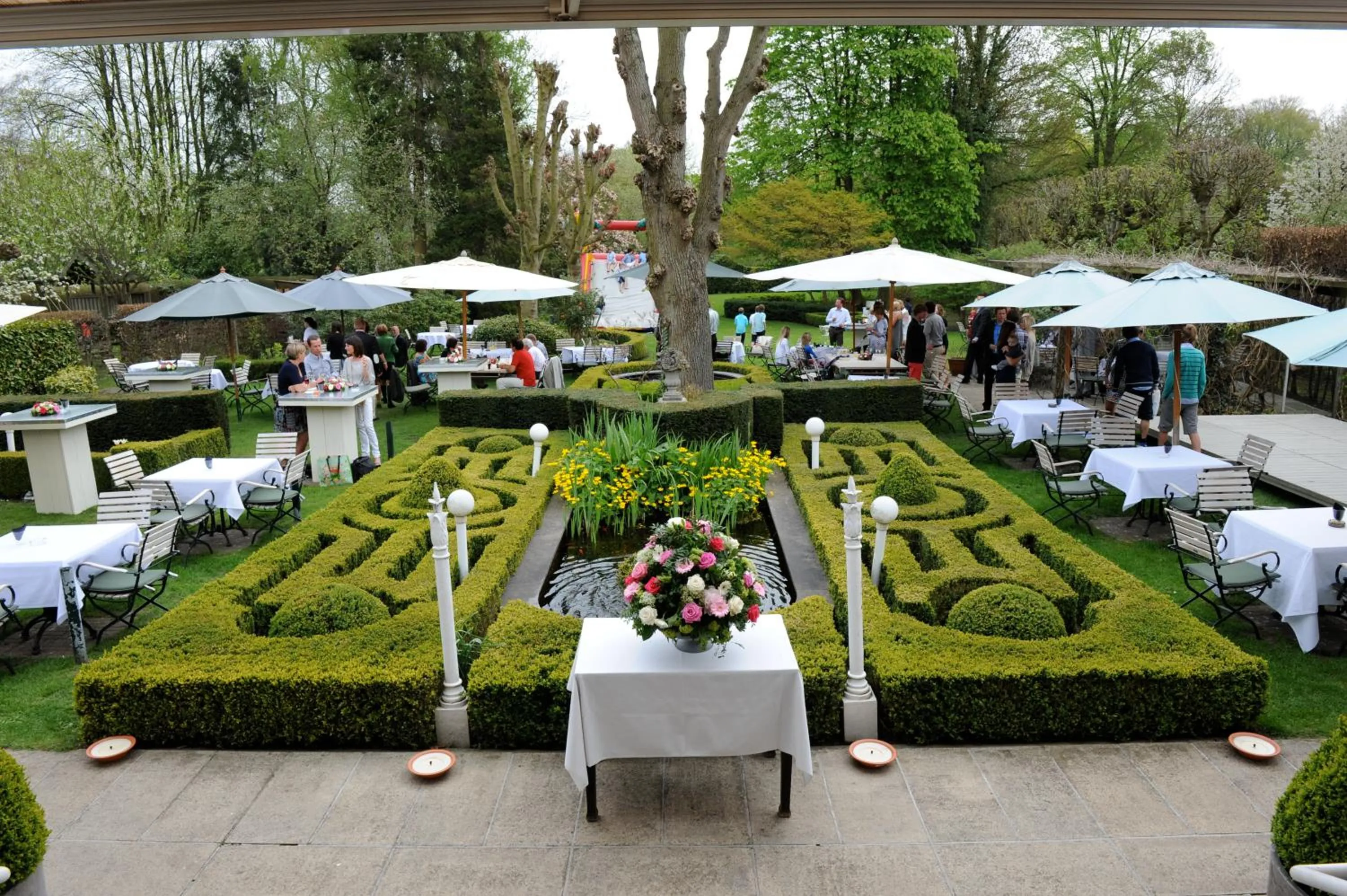 Patio in Hotel Geerts