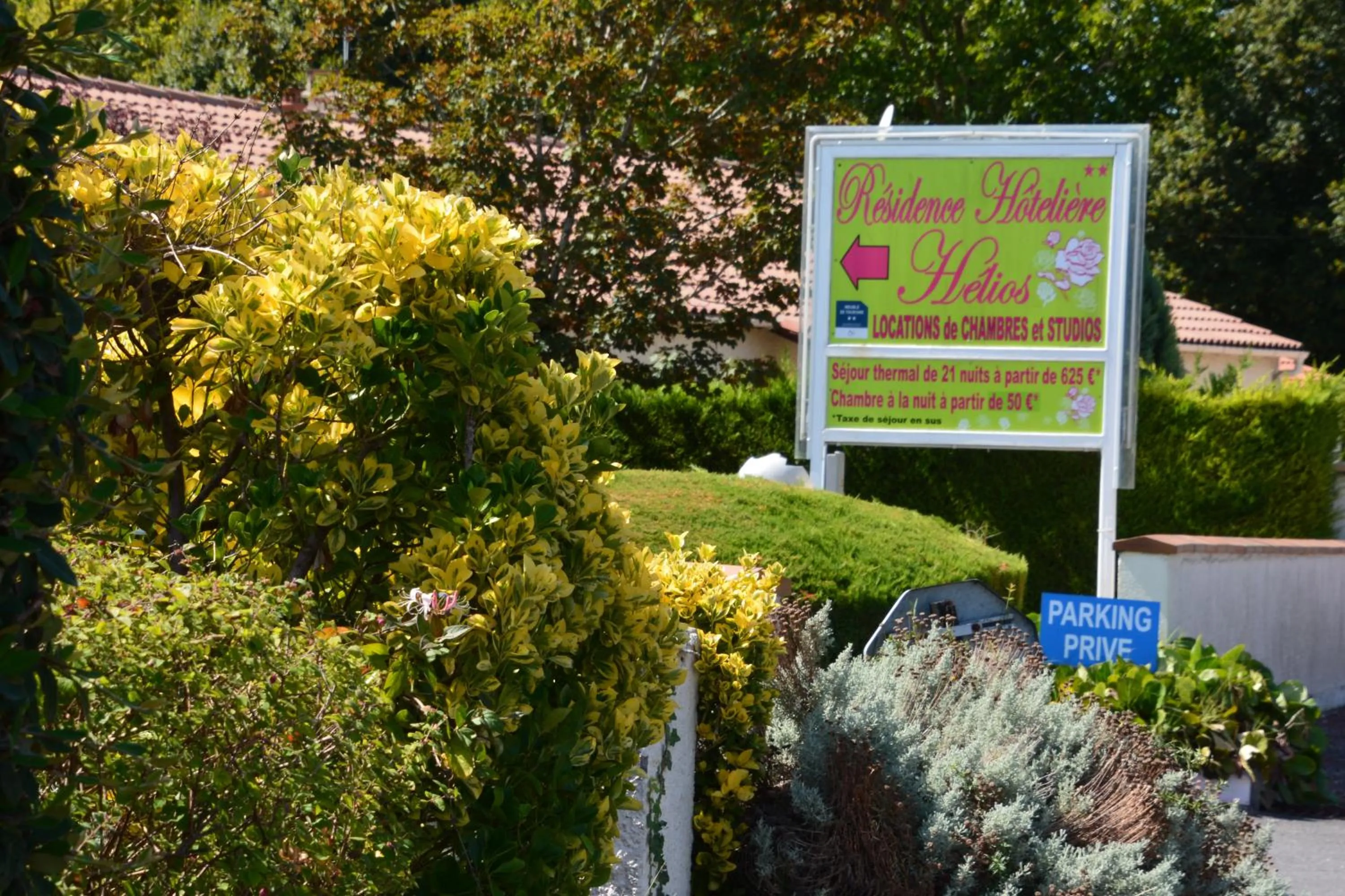 Property logo or sign in Résidence Hôtelière Hélios