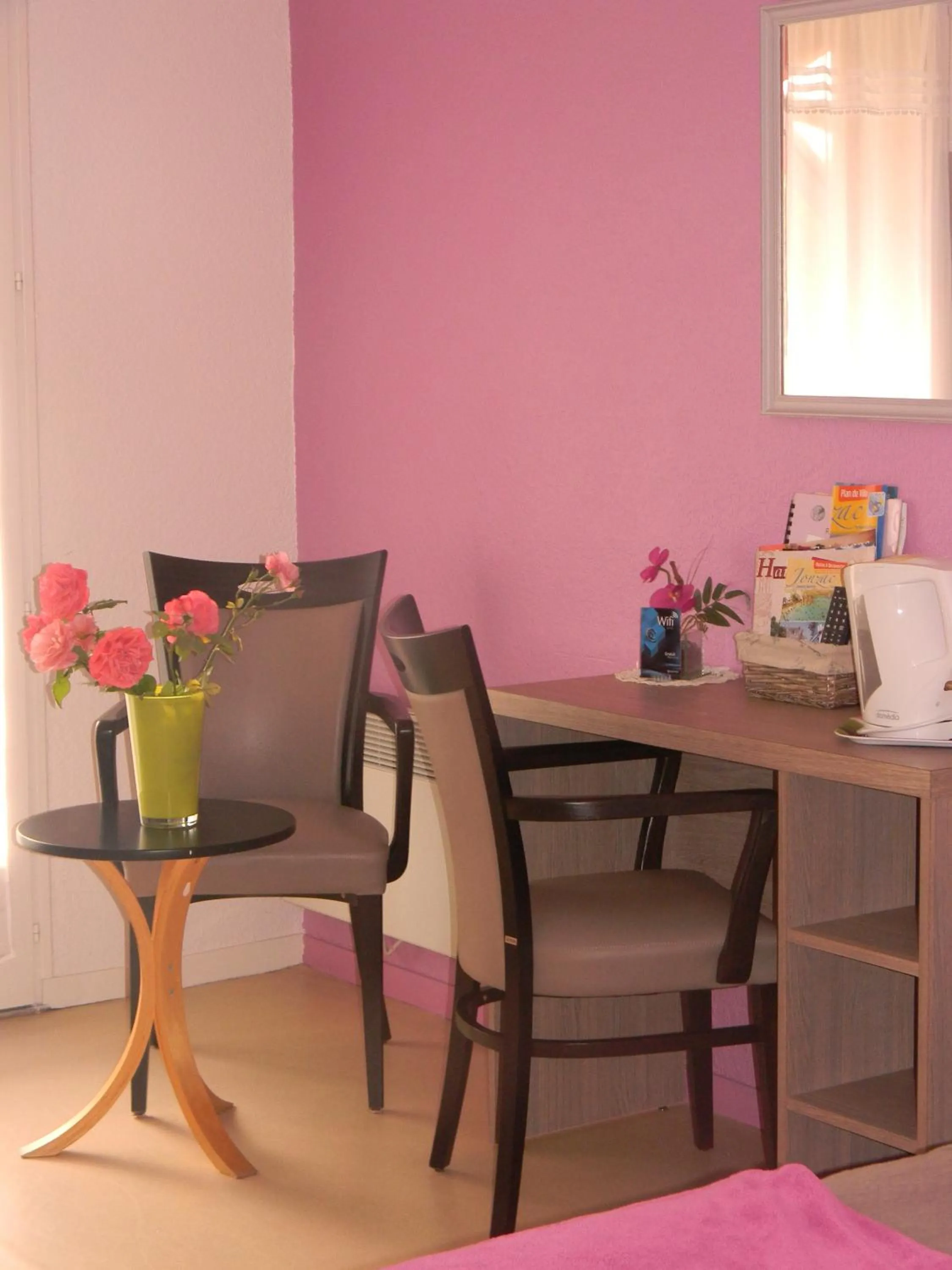 Bedroom in Résidence Hôtelière Hélios