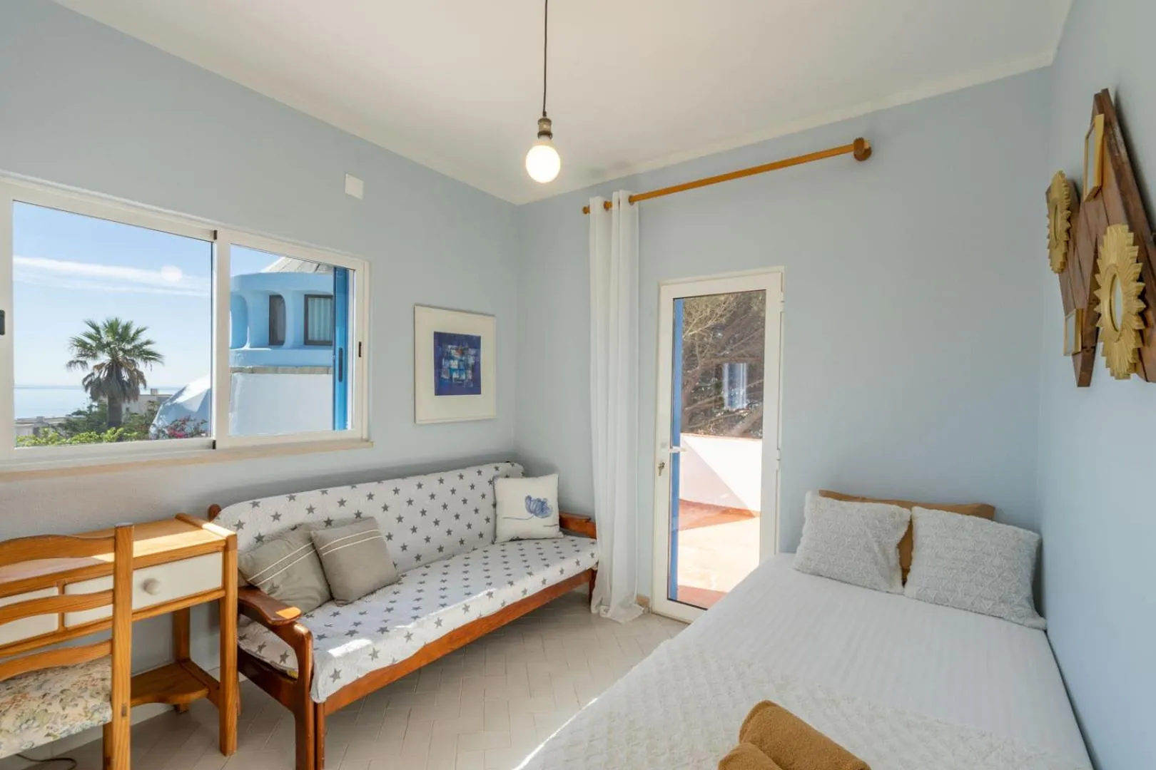 Bedroom in Bem Parece by Umbral