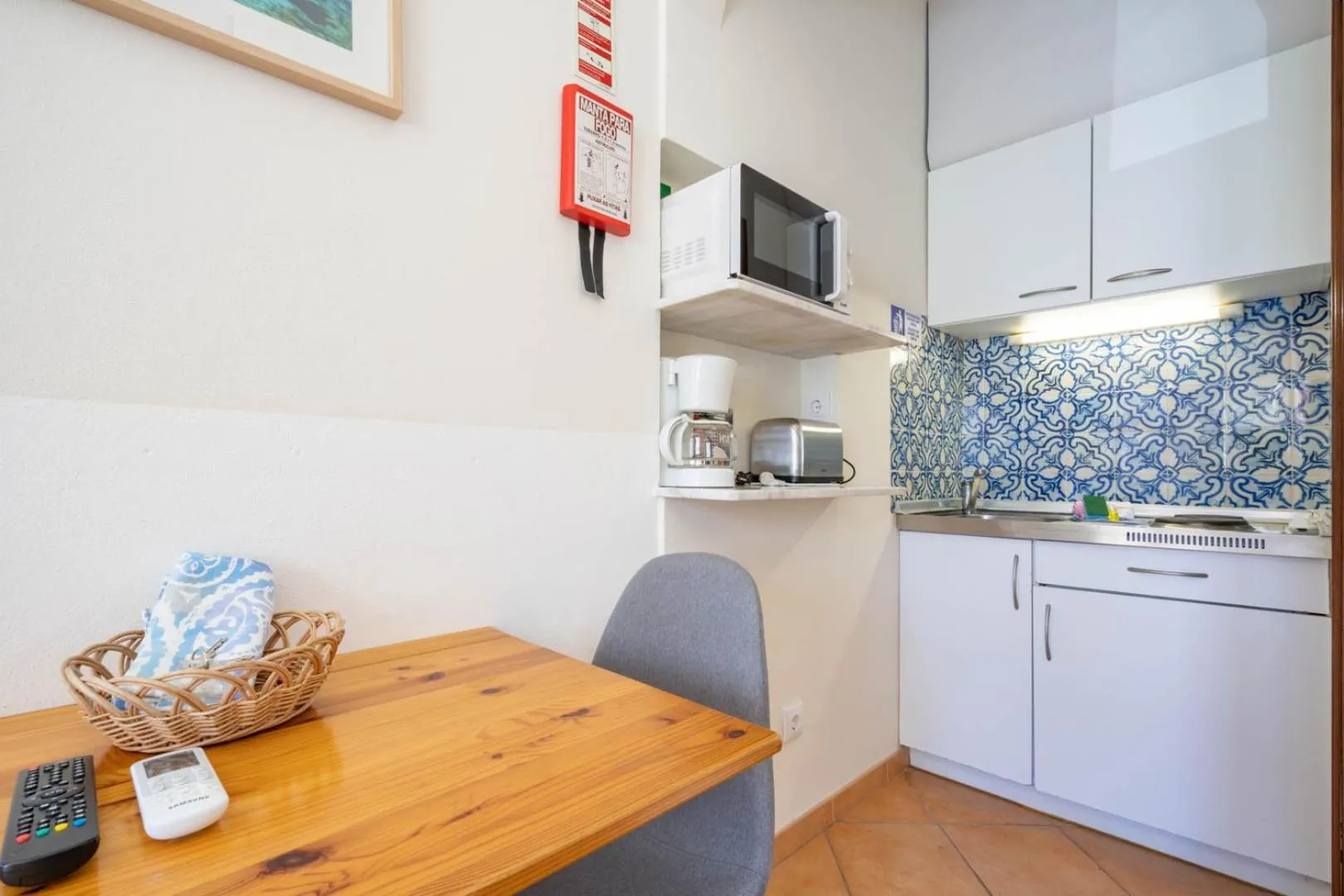 kitchen in Bem Parece by Umbral