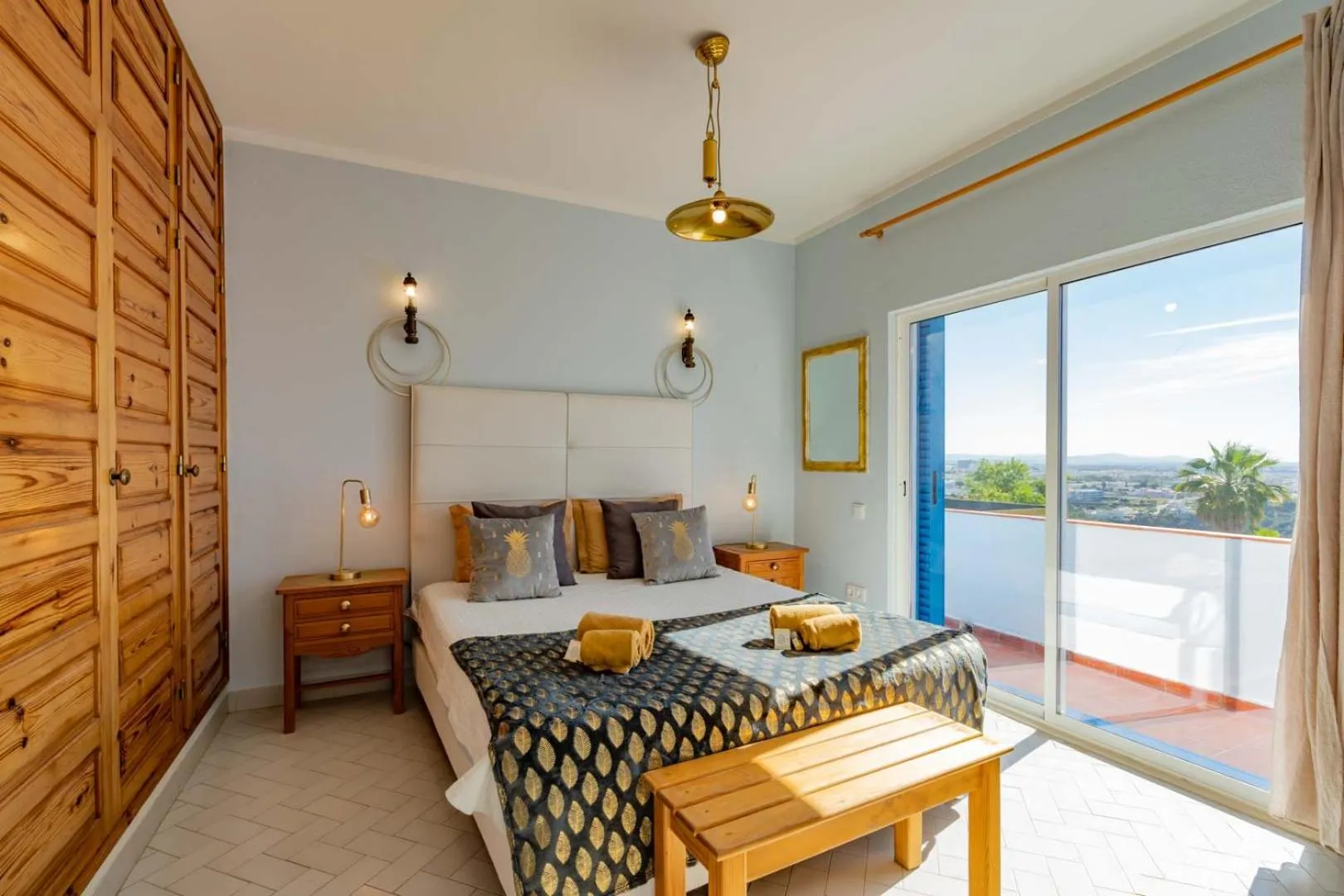 Bedroom in Bem Parece by Umbral