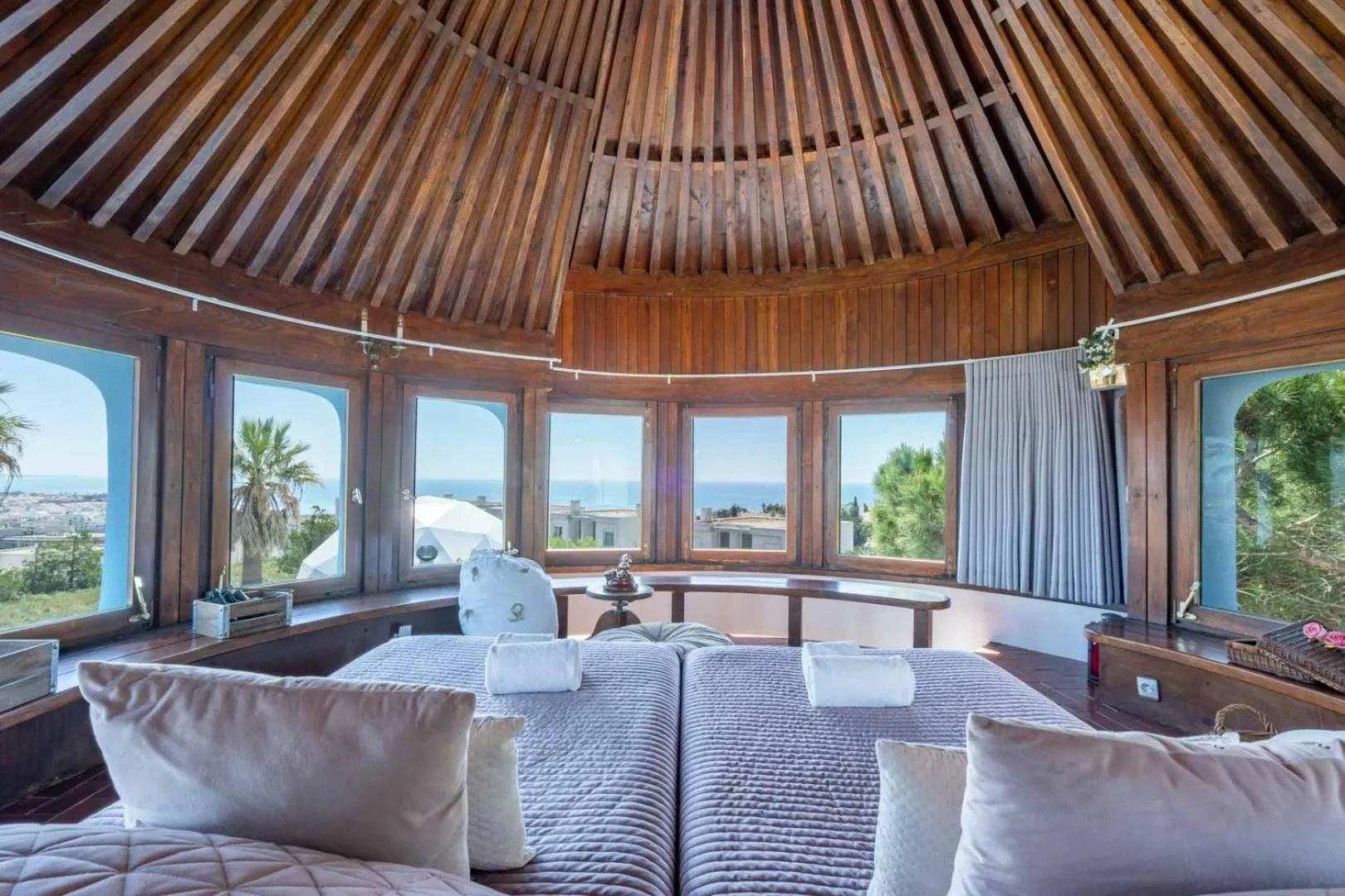 Bedroom in Bem Parece by Umbral