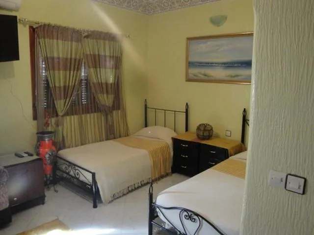 Bedroom, Bed in Hôtel Tijani