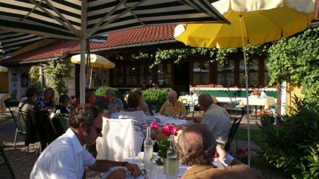 Restaurant/places to eat in Gasthof Hohlwegwirt