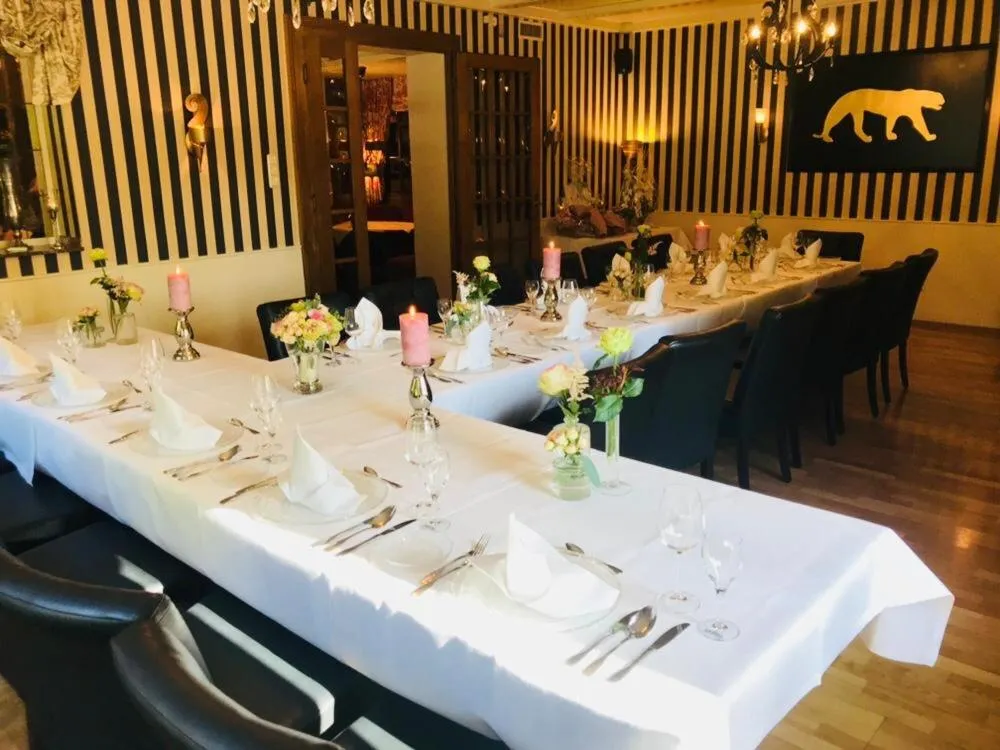 Restaurant/places to eat in Balkes Morhoff