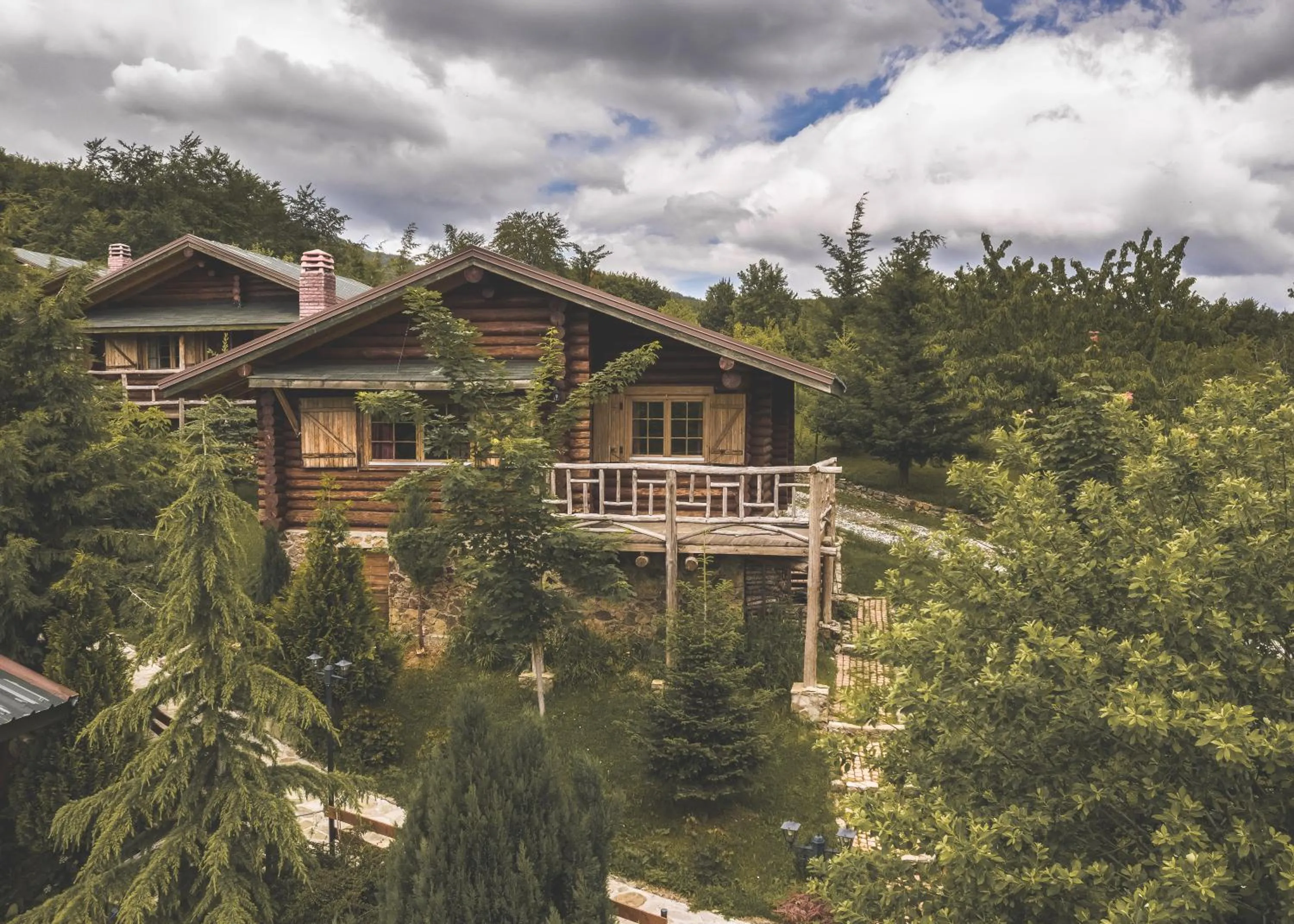 Facade/entrance in Sfendamos Wood Village