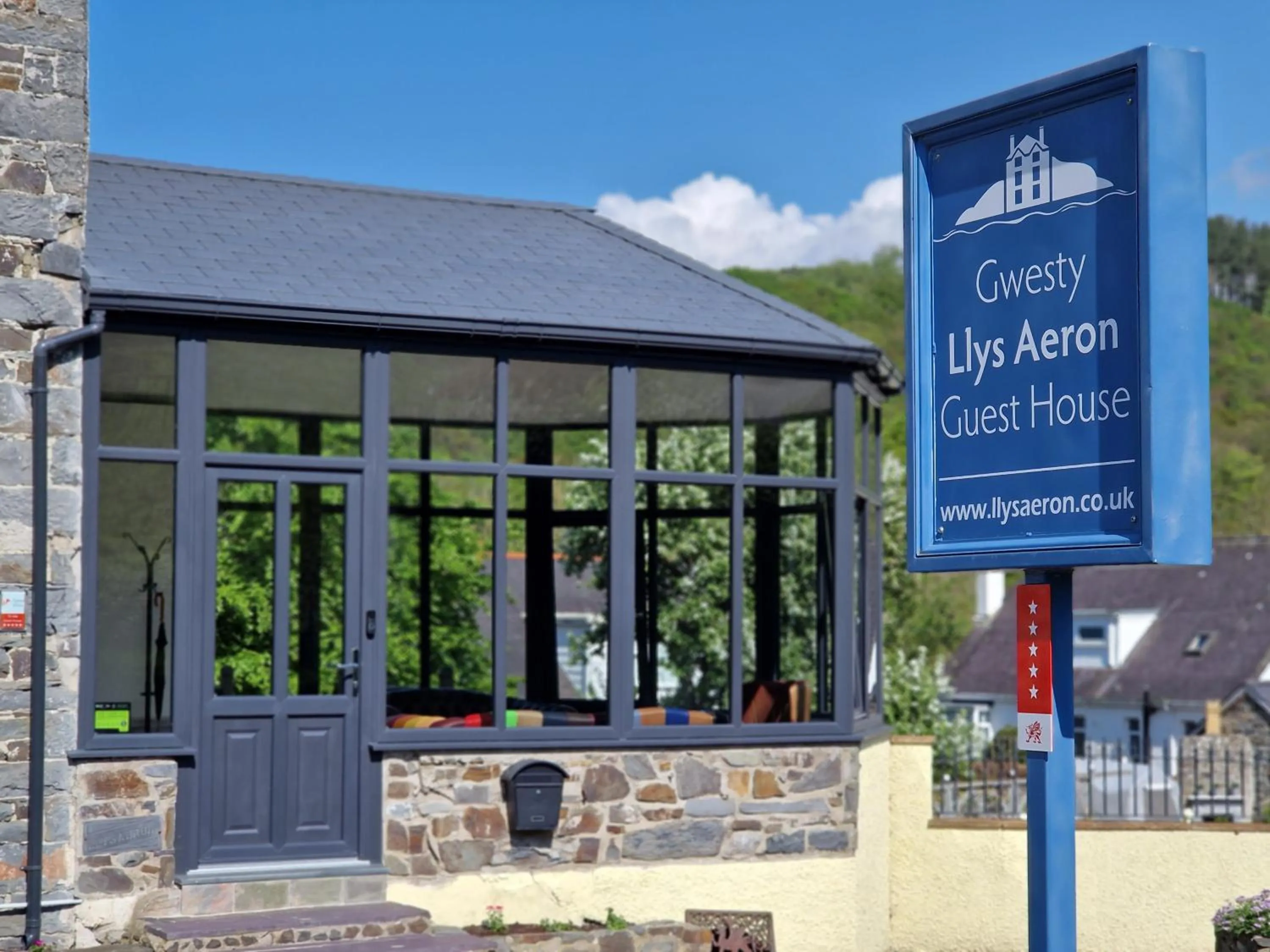 LLys Aeron "The Little Hotel"