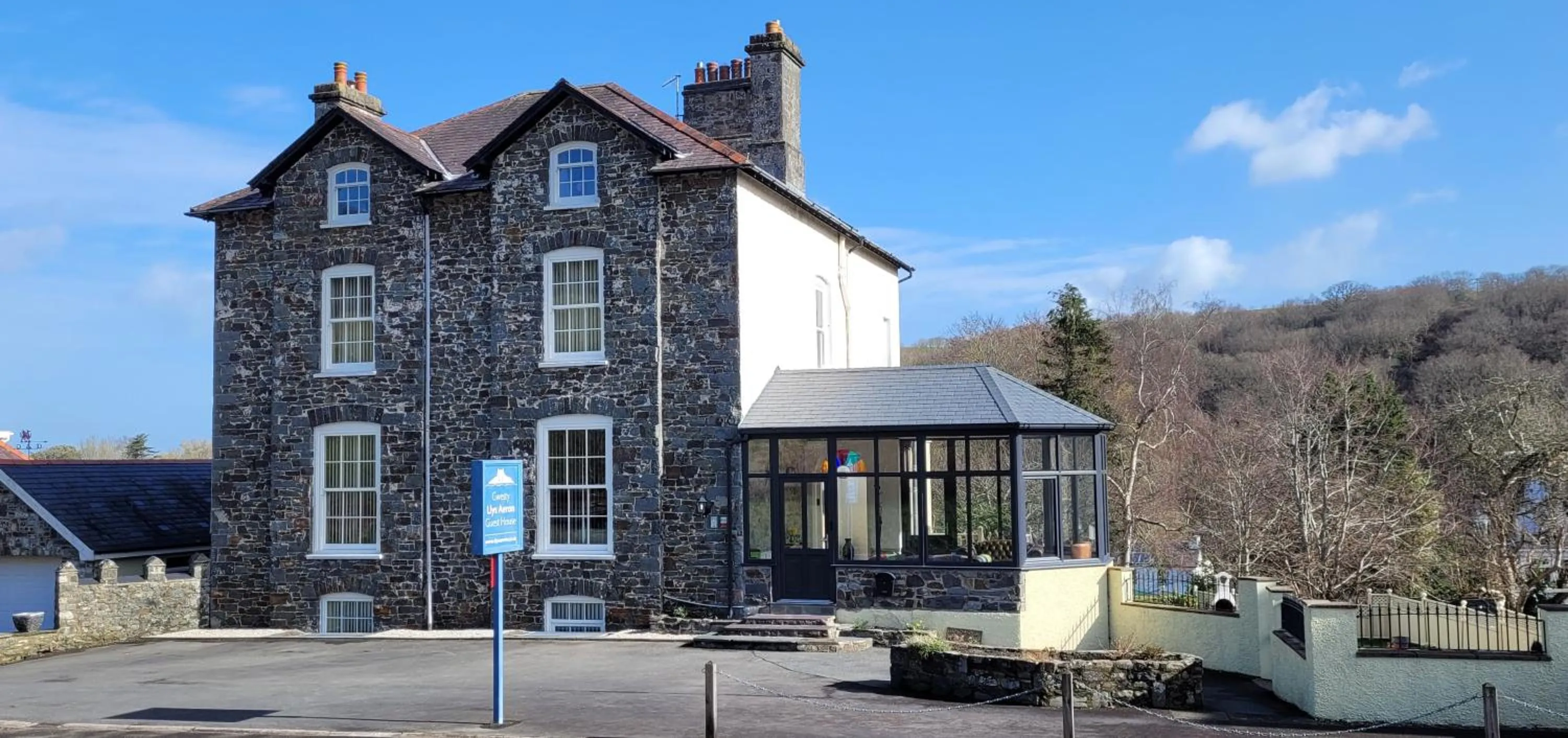 LLys Aeron "The Little Hotel"