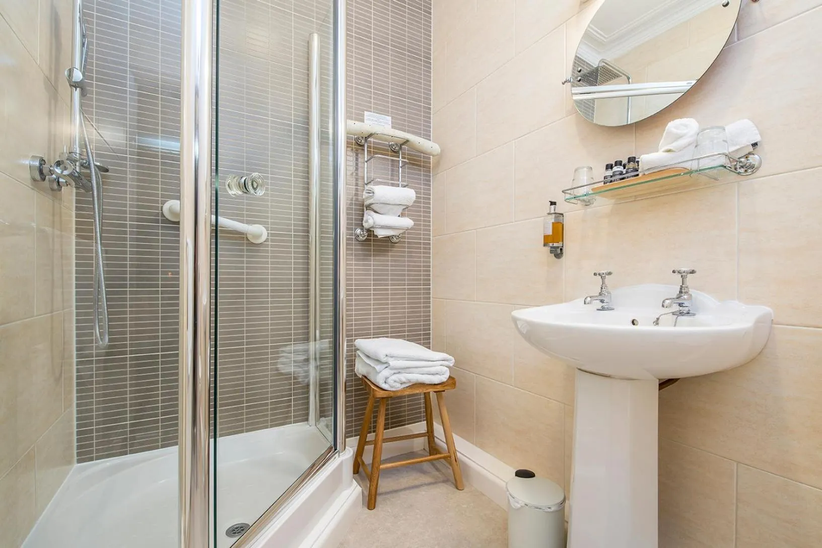 Bathroom in LLys Aeron "The Little Hotel"