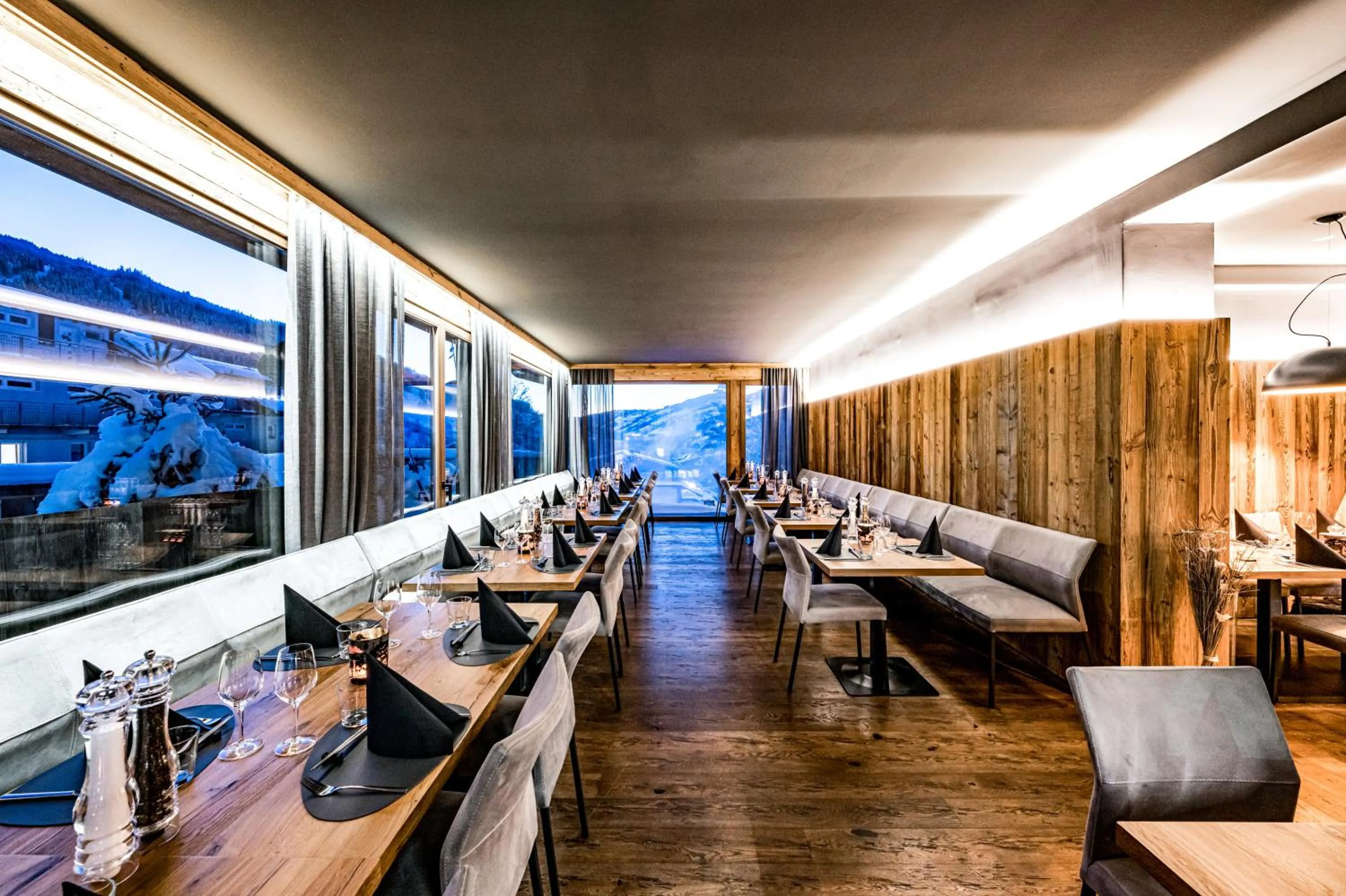 Restaurant/places to eat in ALMMONTE SENSUM SUITES - Funky Living Hotel