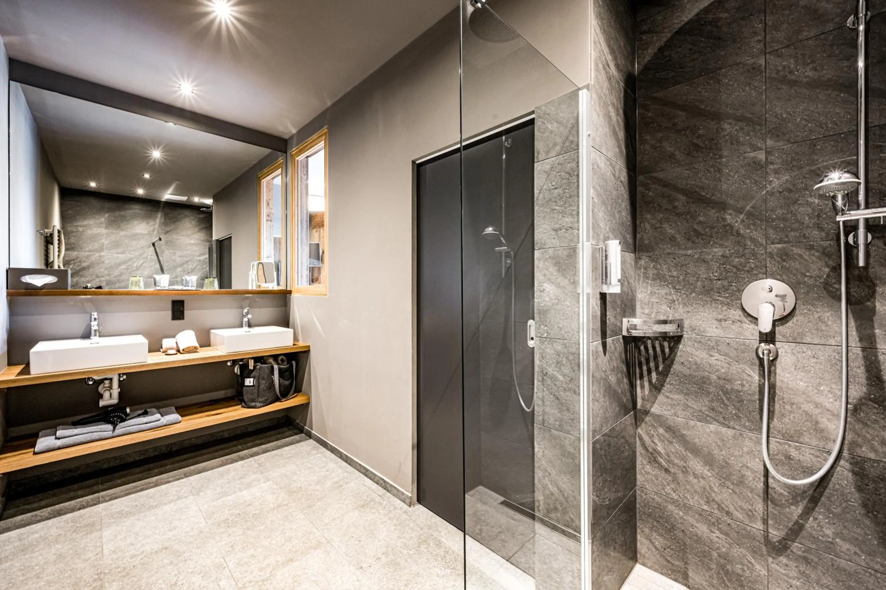 Bathroom in ALMMONTE SENSUM SUITES - Funky Living Hotel